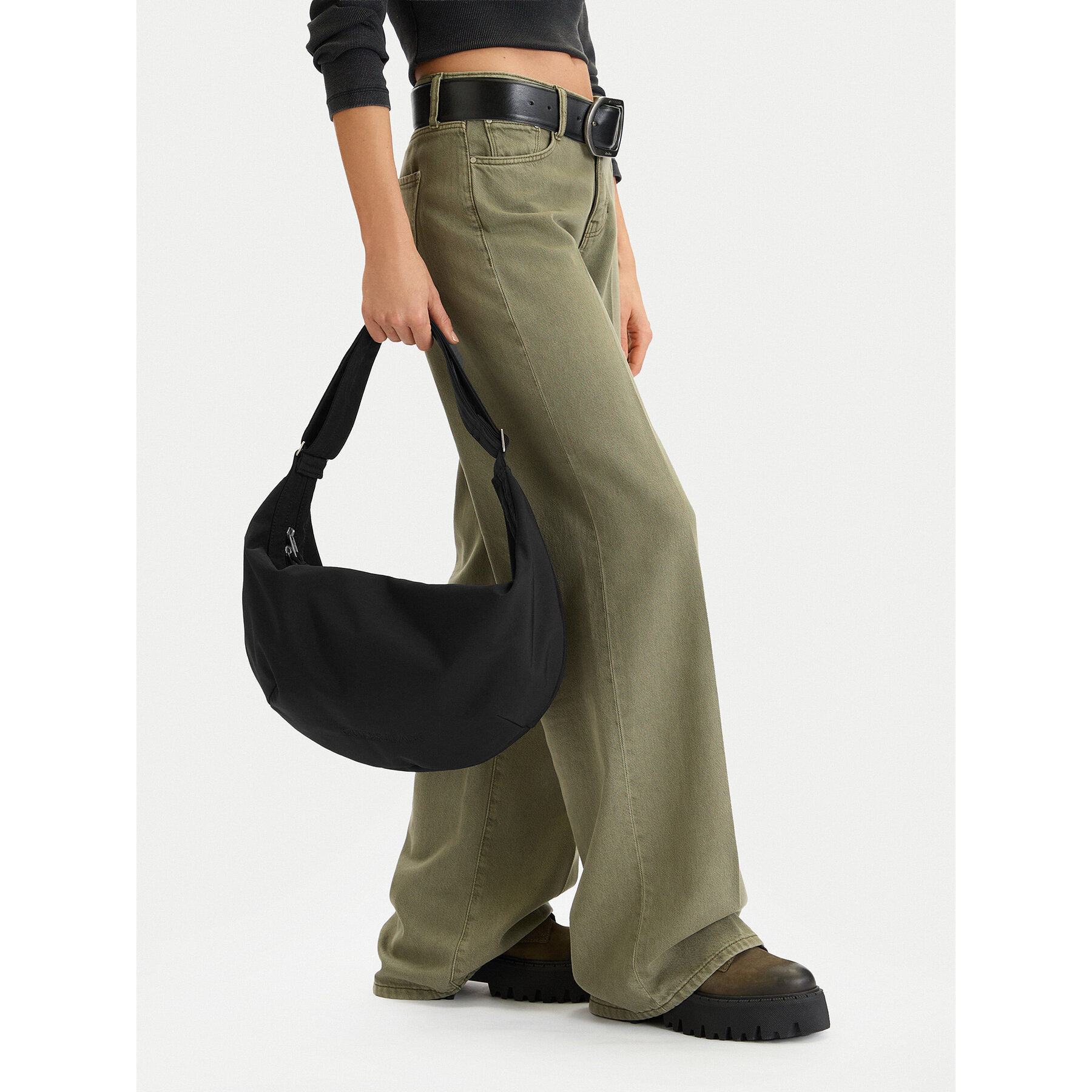 Táska Guess Jeans CWBEO-GUESS-M-002-09 Fekete