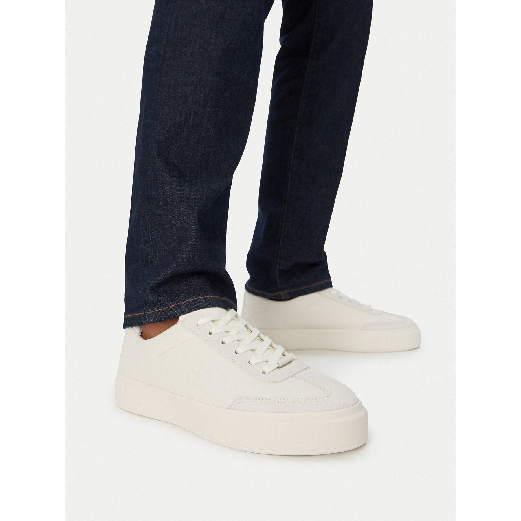 Superge Calvin Klein Basket Cupsole Lup Wt Lth HM0HM02133 Bela