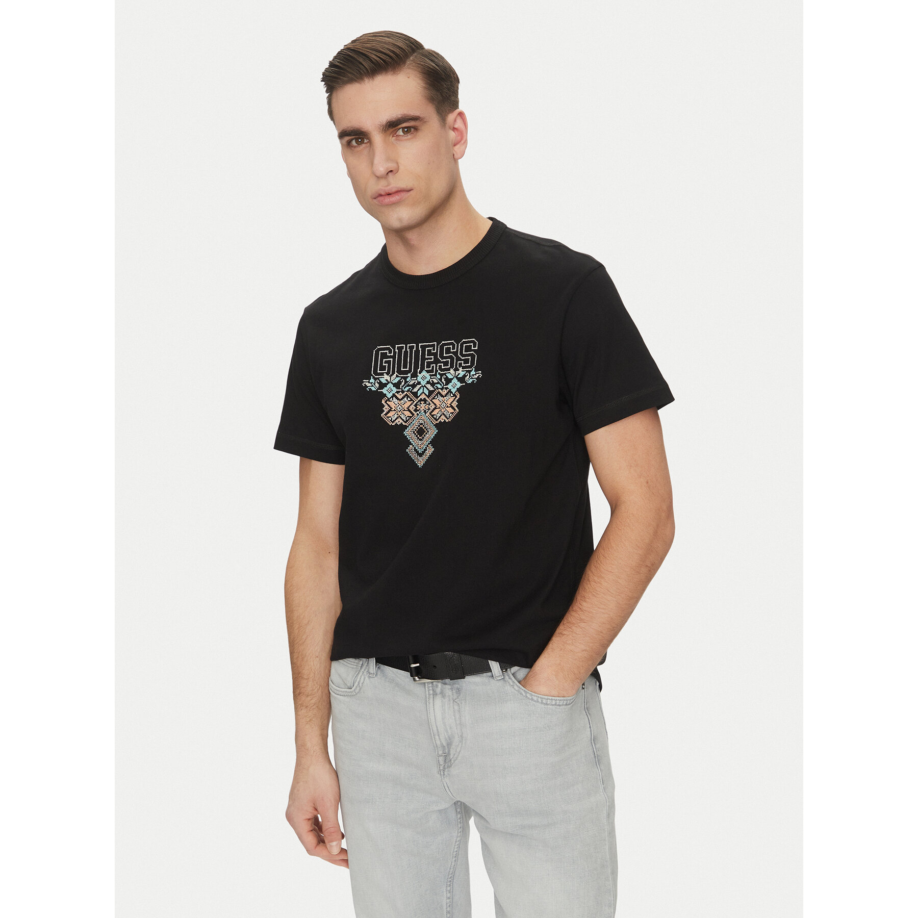 Guess T-Shirt 173007 Μαύρο Classic Fit