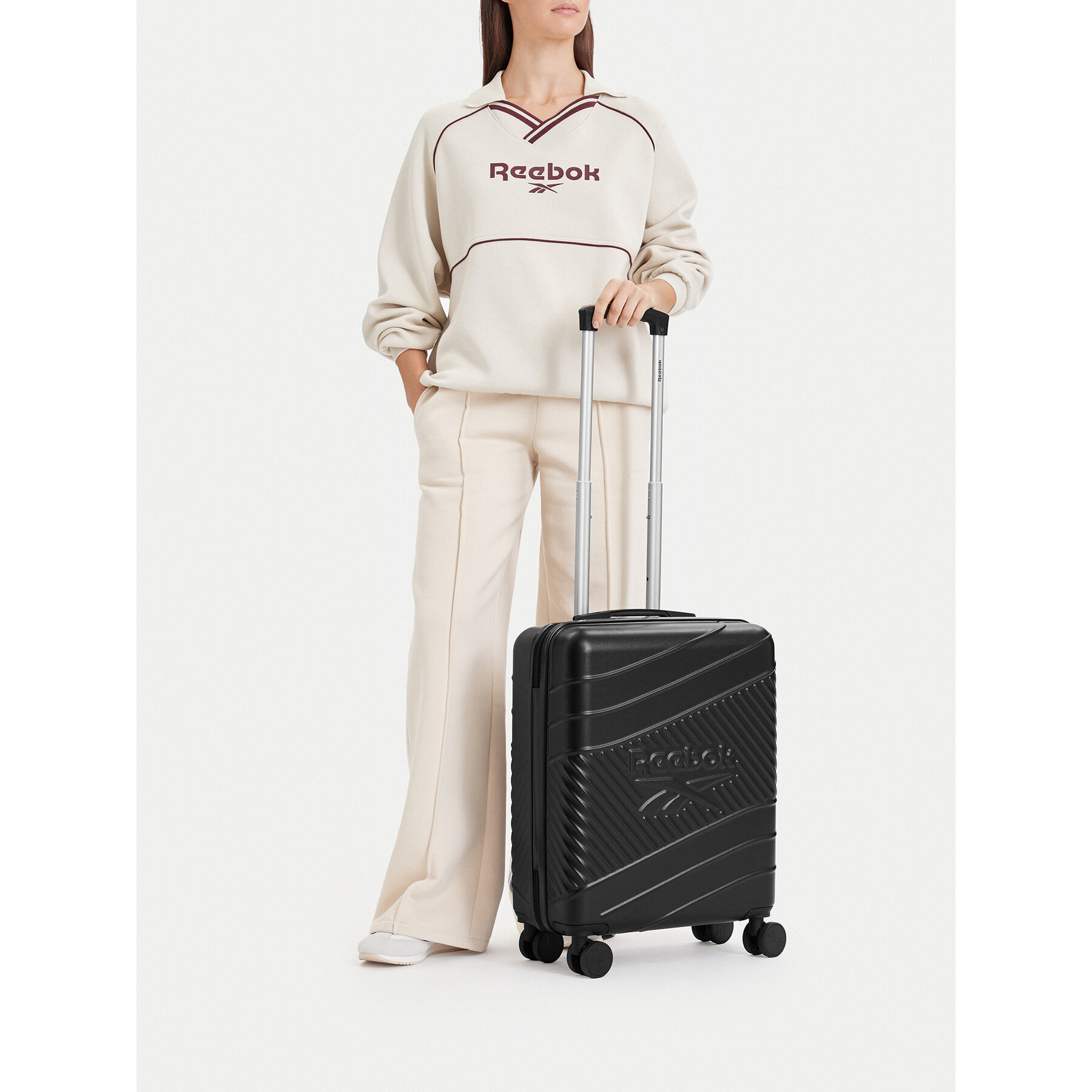 Rankinio bagažo lagaminas Reebok CWBEO-RBK-MS-004-S Juoda