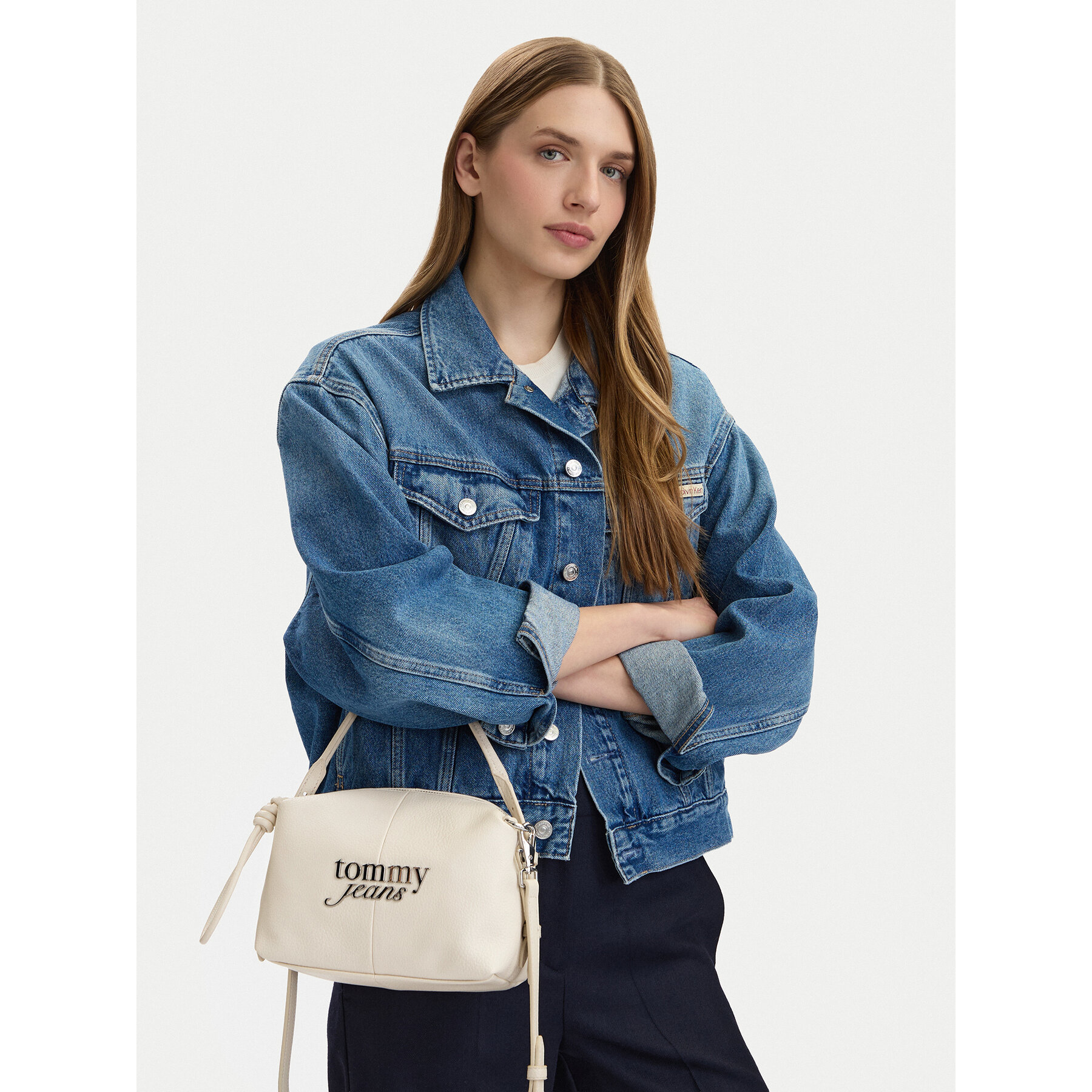 Geantă Tommy Jeans Tjw Bold Camera Bag AW0AW18470 Crem