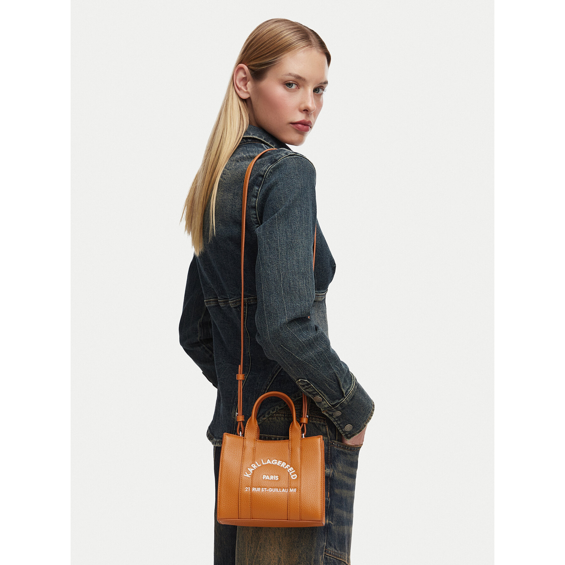 Kabelka KARL LAGERFELD B1W30042 Oranžová