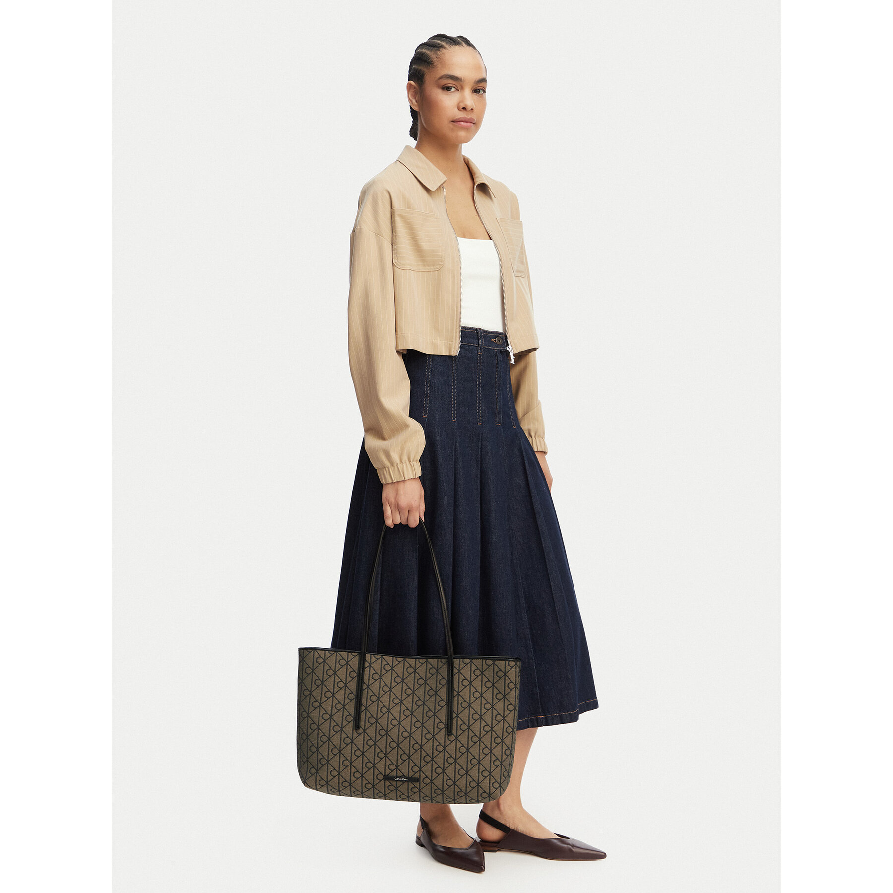 Дамска чанта Calvin Klein Emblem Trio Pebble Shoulder Bag LV04F3750G Кафяв