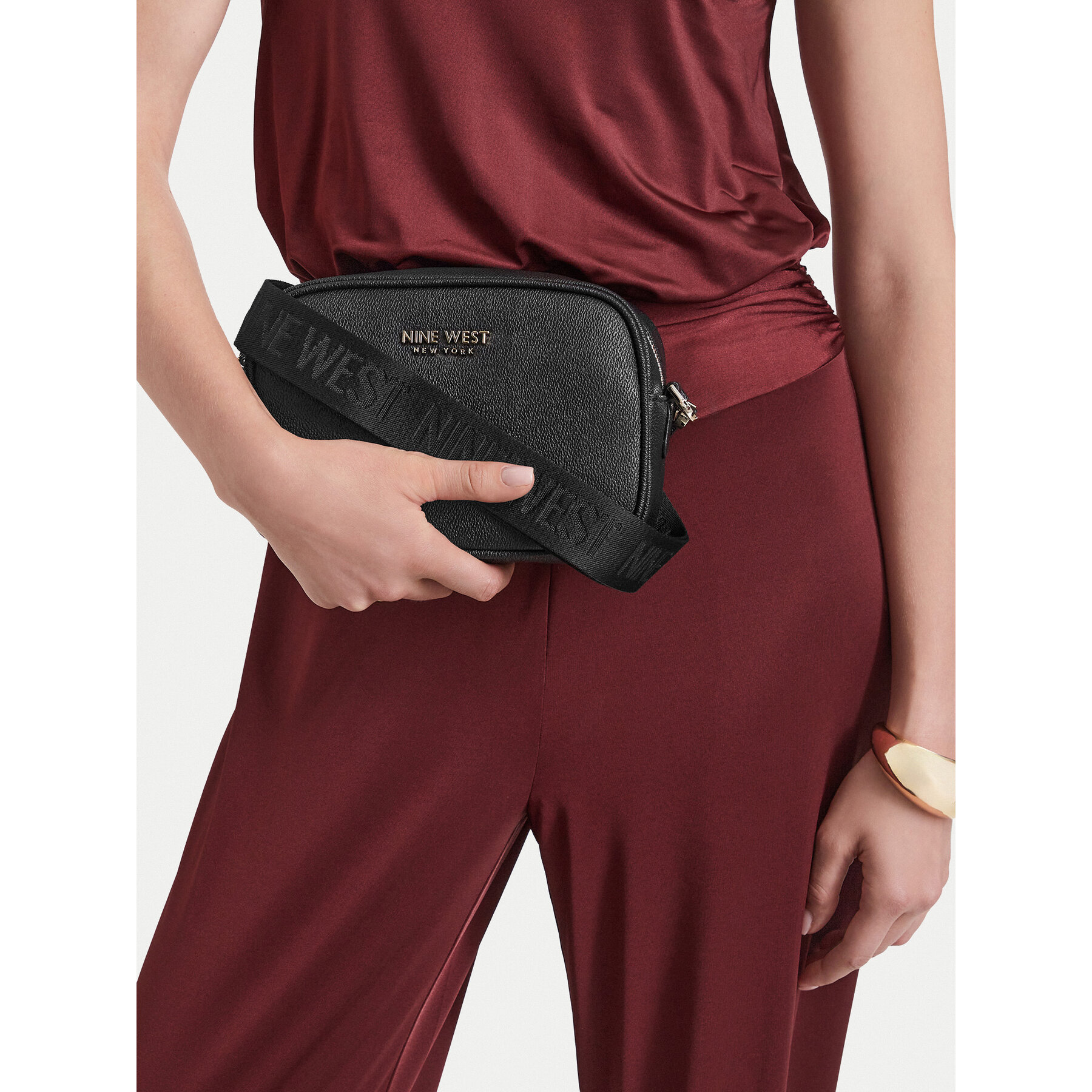 Handtasche Nine West CEO-KISSING TREE LANE-LH22270 Schwarz