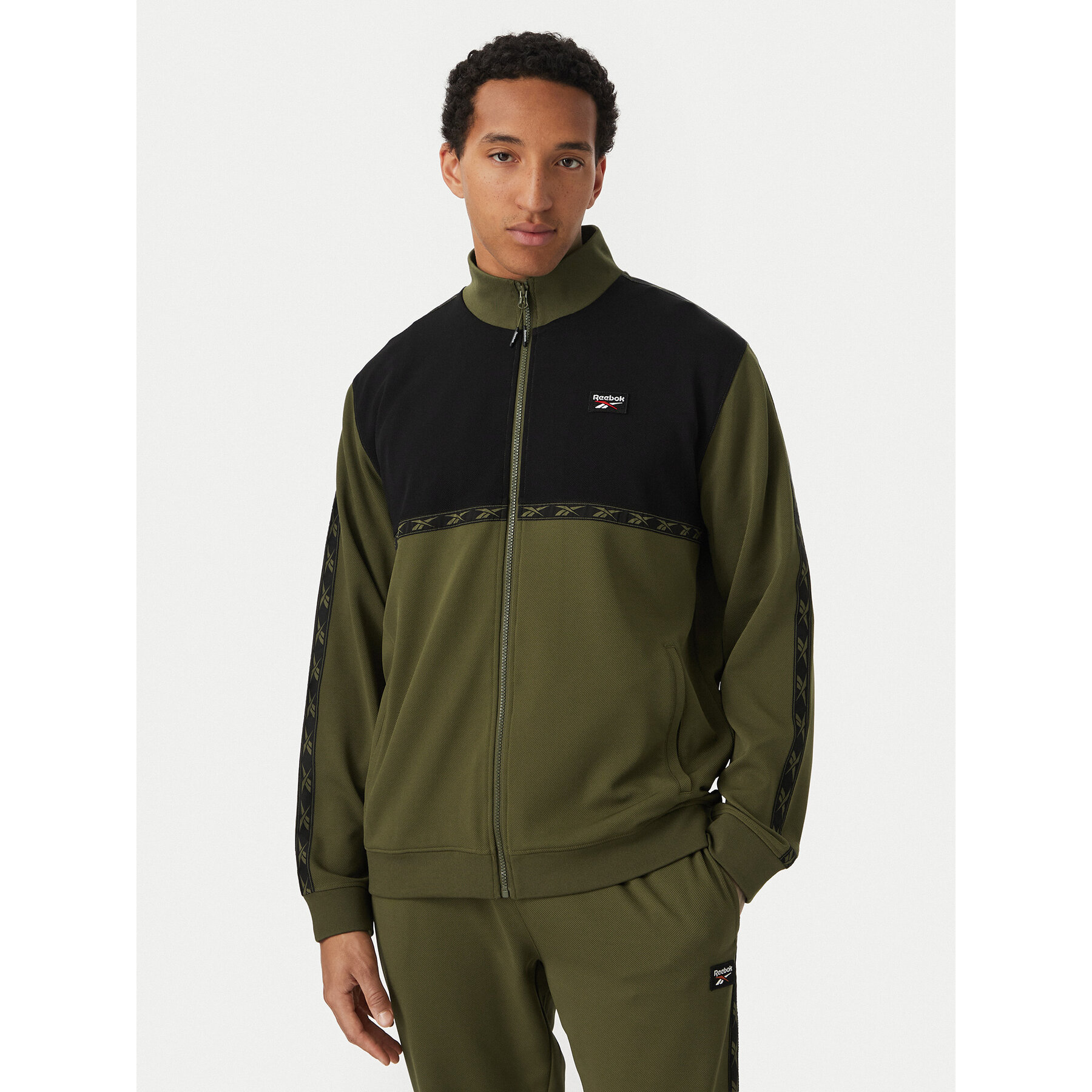 Reebok Majica dugih rukava Artek RK25726CCM Tamno zelena Regular Fit