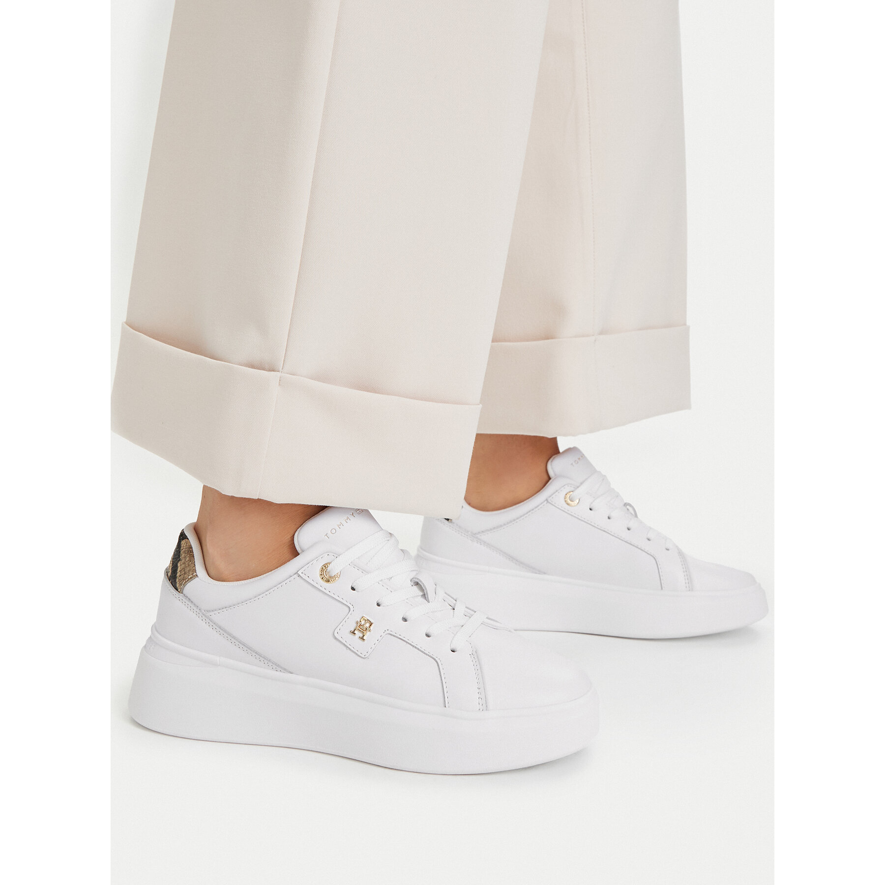Sneakers Tommy Hilfiger Chic Platform Snake FW0FW09456 Alb