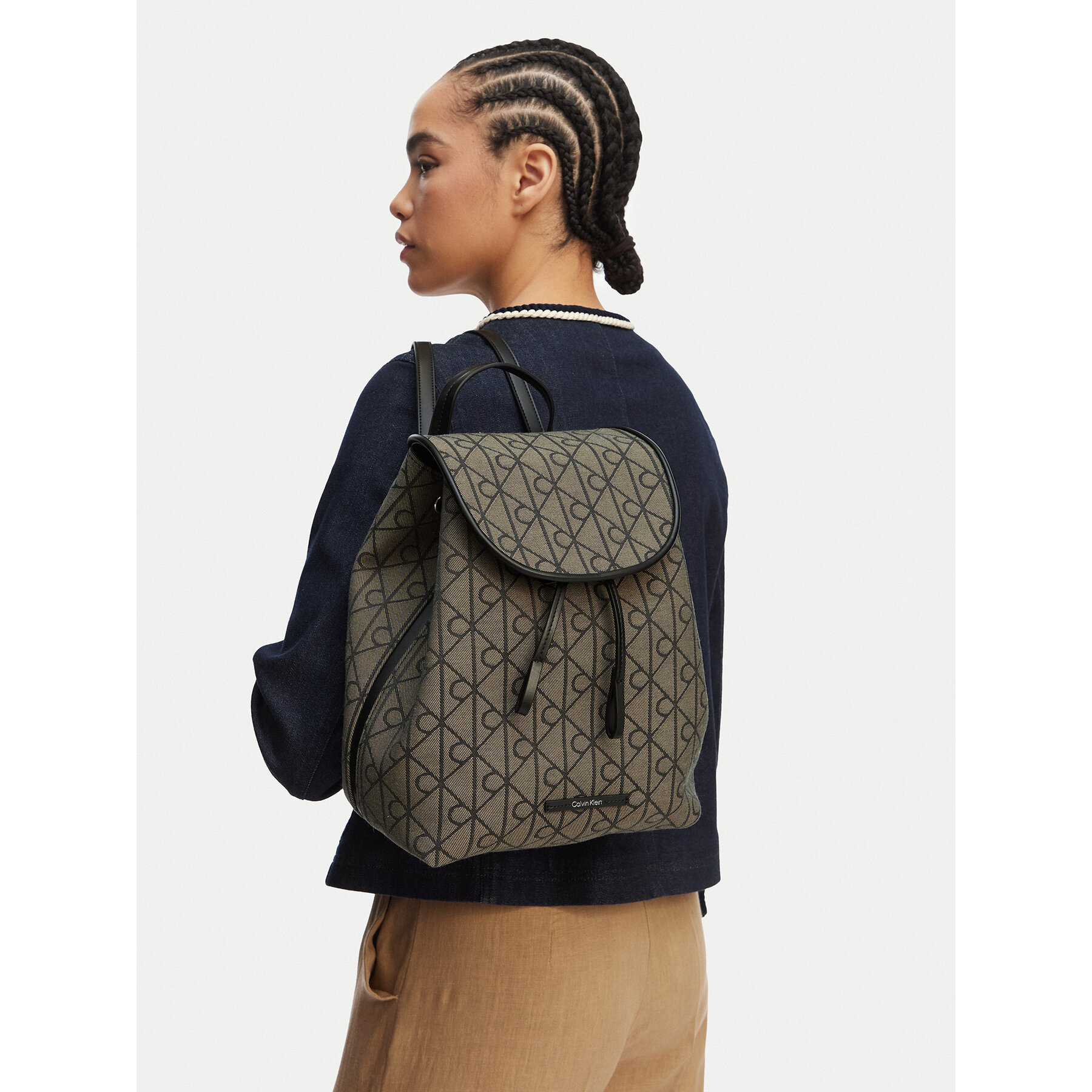 Ruksak Calvin Klein Emblem Aop Jacquard Backpack LV04F3536G Smeđa
