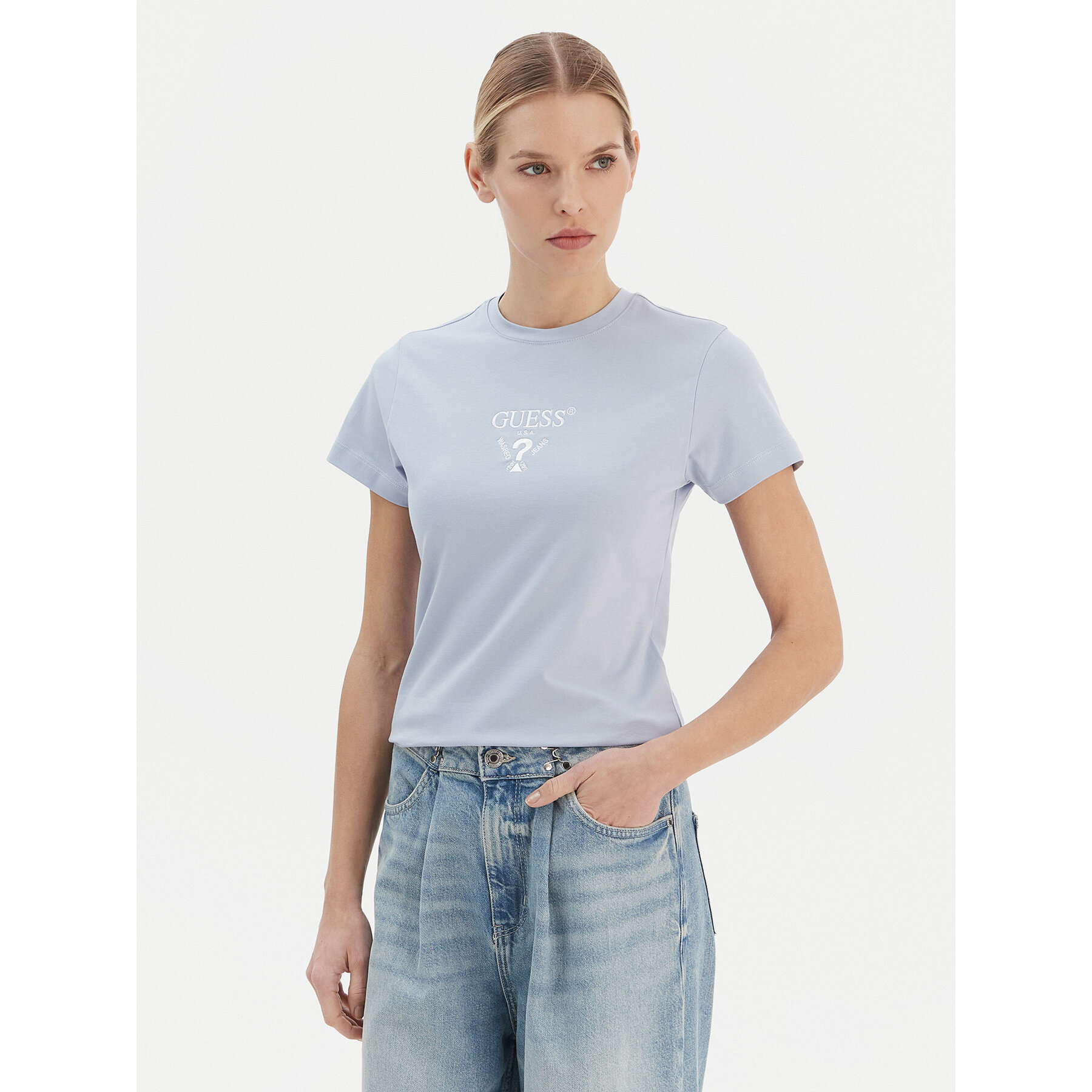 Guess T-shirt V4YI21 KCDH1 Svijetloplava Regular Fit