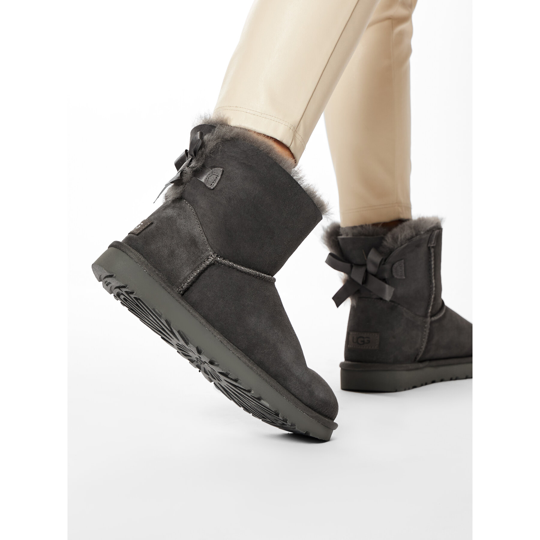 Snehule Ugg W Mini Bailey Bow II 1016501 Sivá