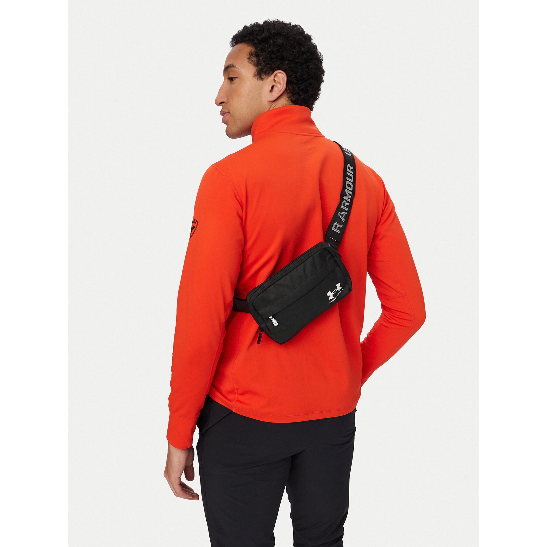 Чанта за кръст﻿ Under Armour UA Essential Черен