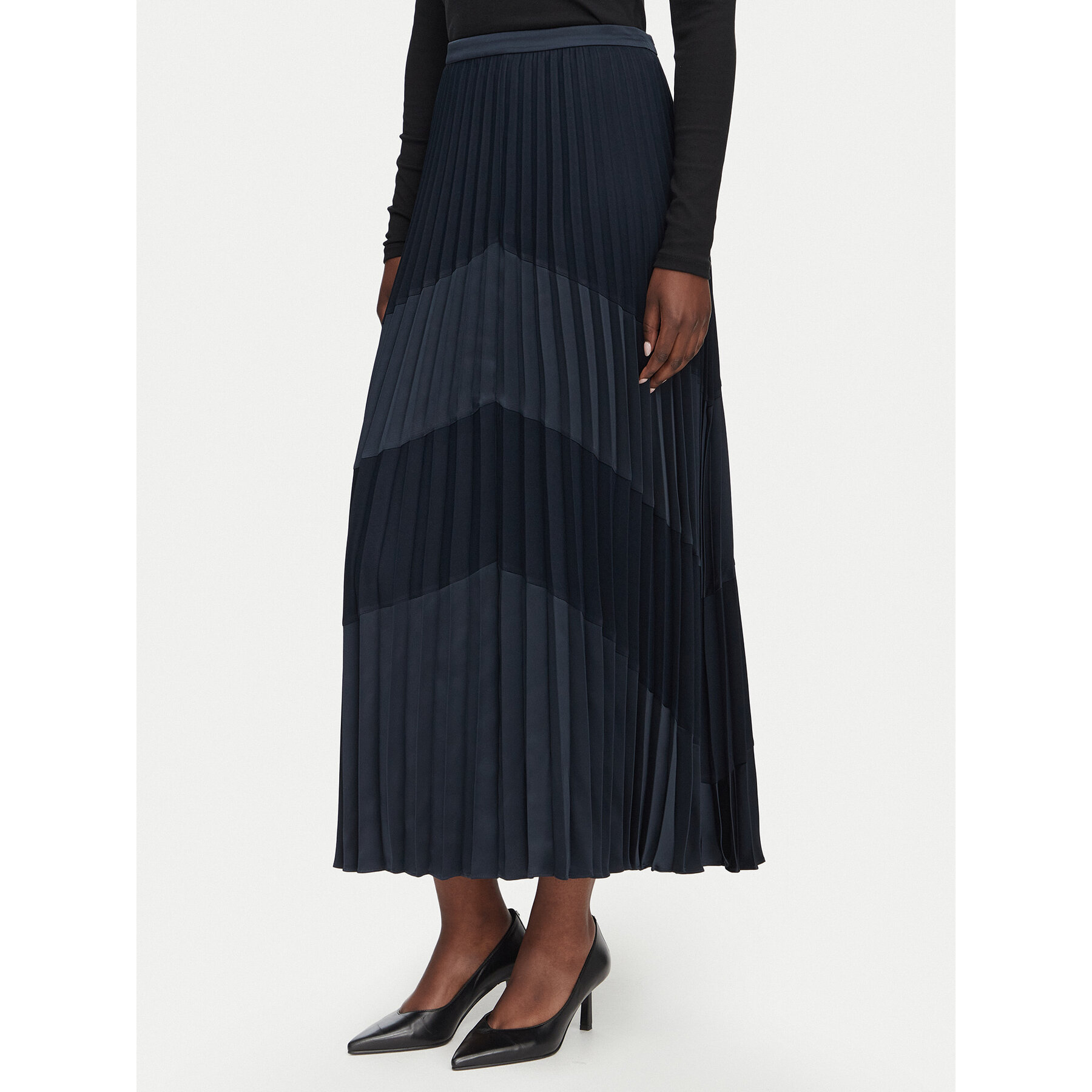 BOSS Faltenrock Vennyta 50562785 Dunkelblau Regular Fit