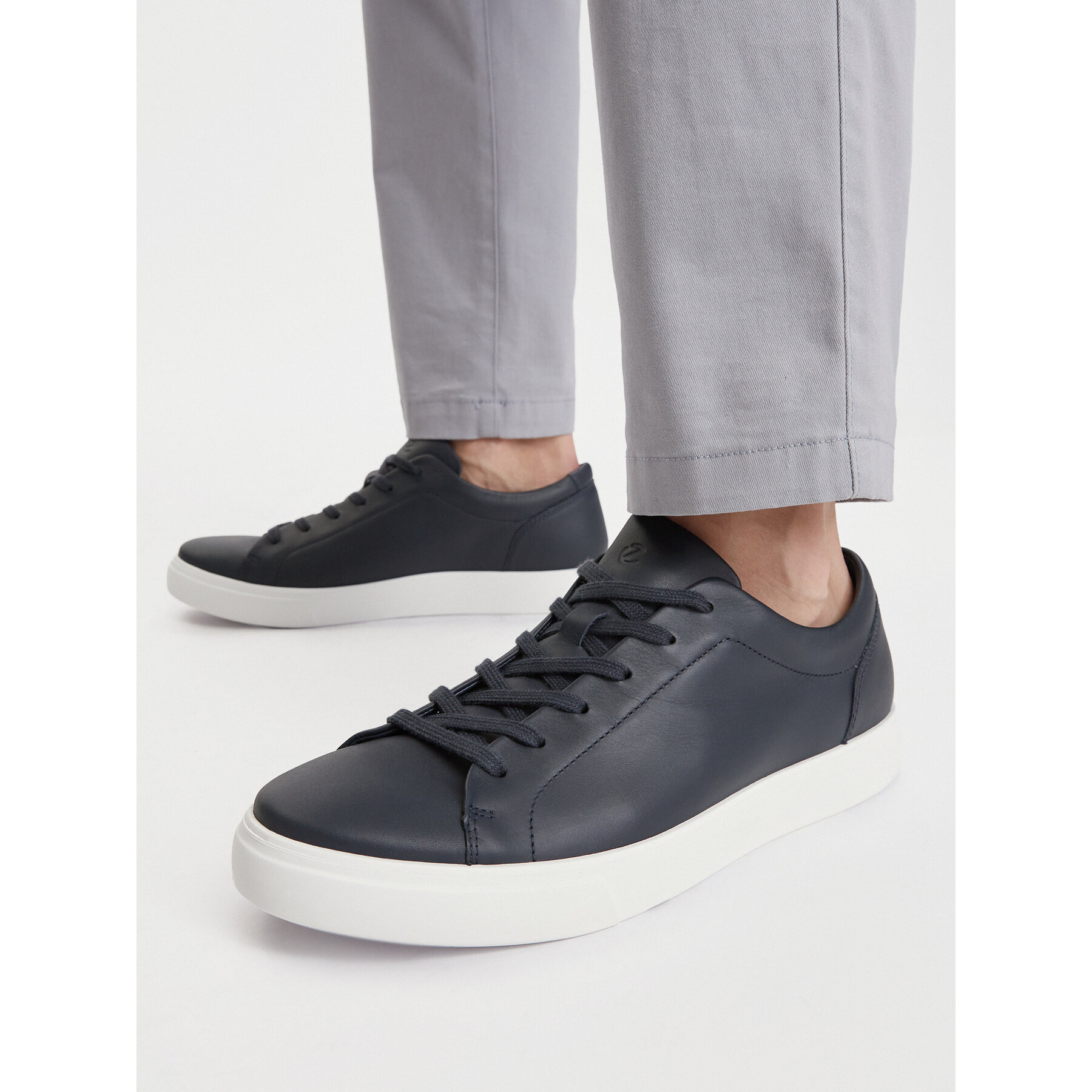 Sneakersy ECCO Soft 10 56011401038 Tmavomodrá
