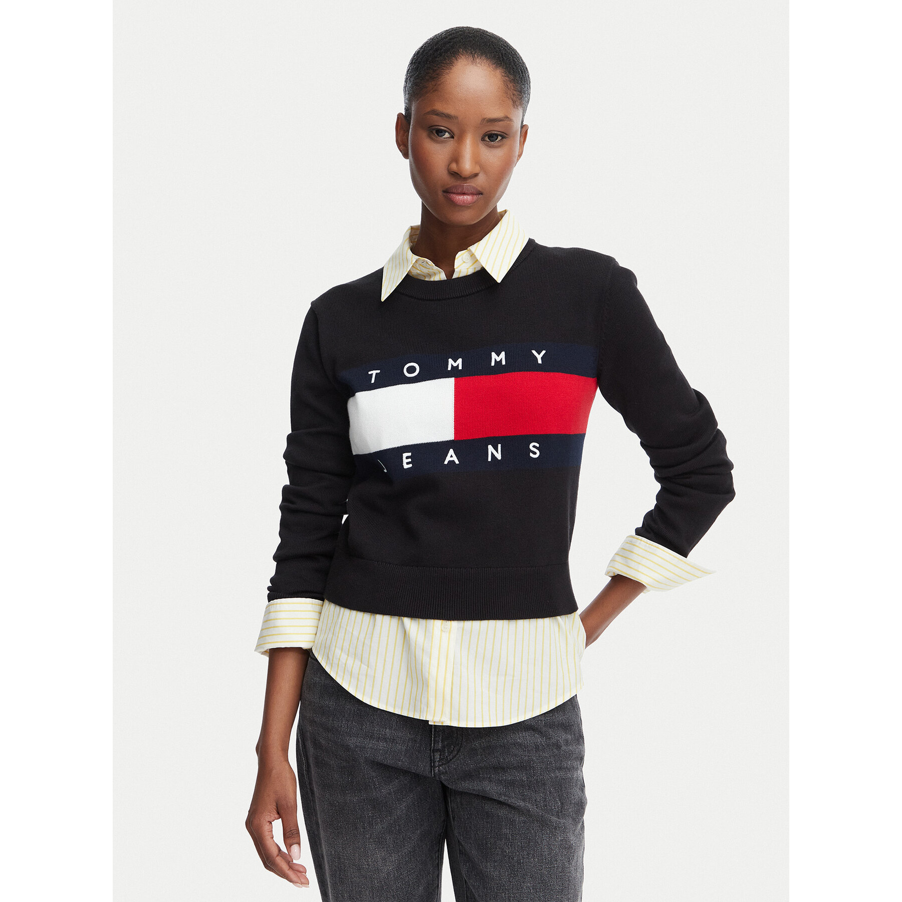 Tommy Jeans Pullover Flag DW0DW22930 Schwarz Regular Fit