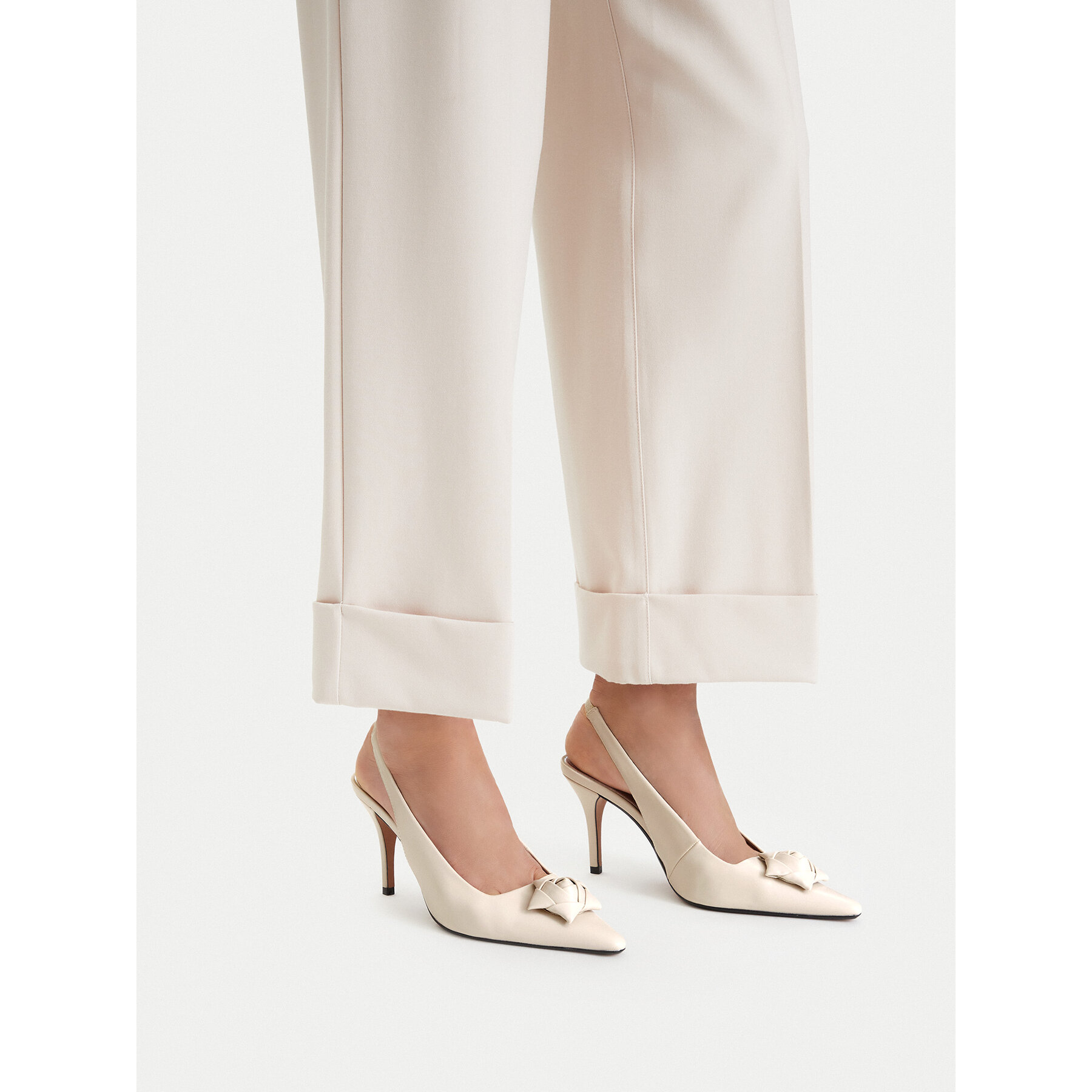 Augstpapēžu kurpes Nine West EO-C6030-1 Krēmkrāsas
