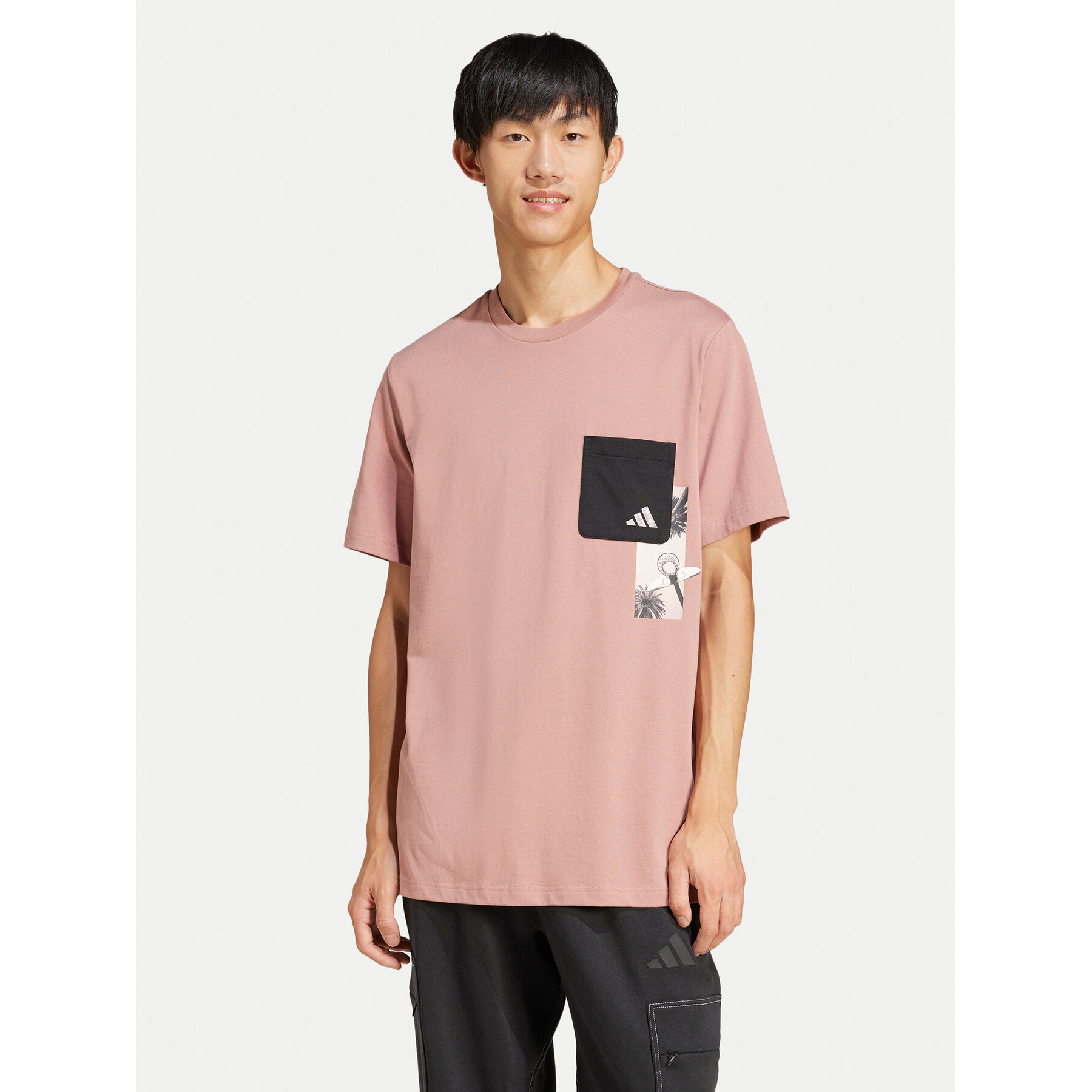 Adidas T-Shirt Lens Elevated Pocket Graphic JJ3927 Rosa Loose Fit
