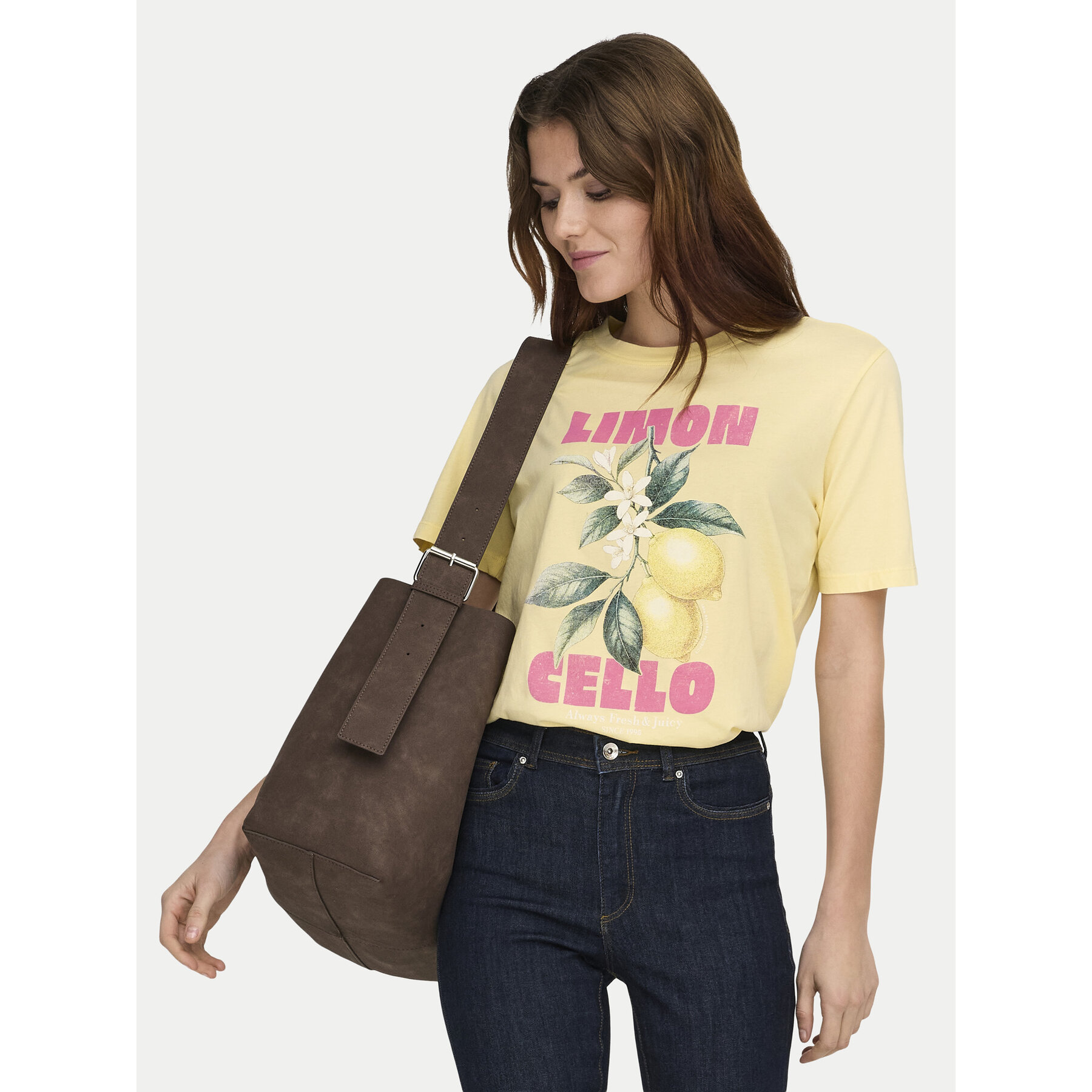 Only T-Shirt Lucy 15367829 Gelb Regular Fit