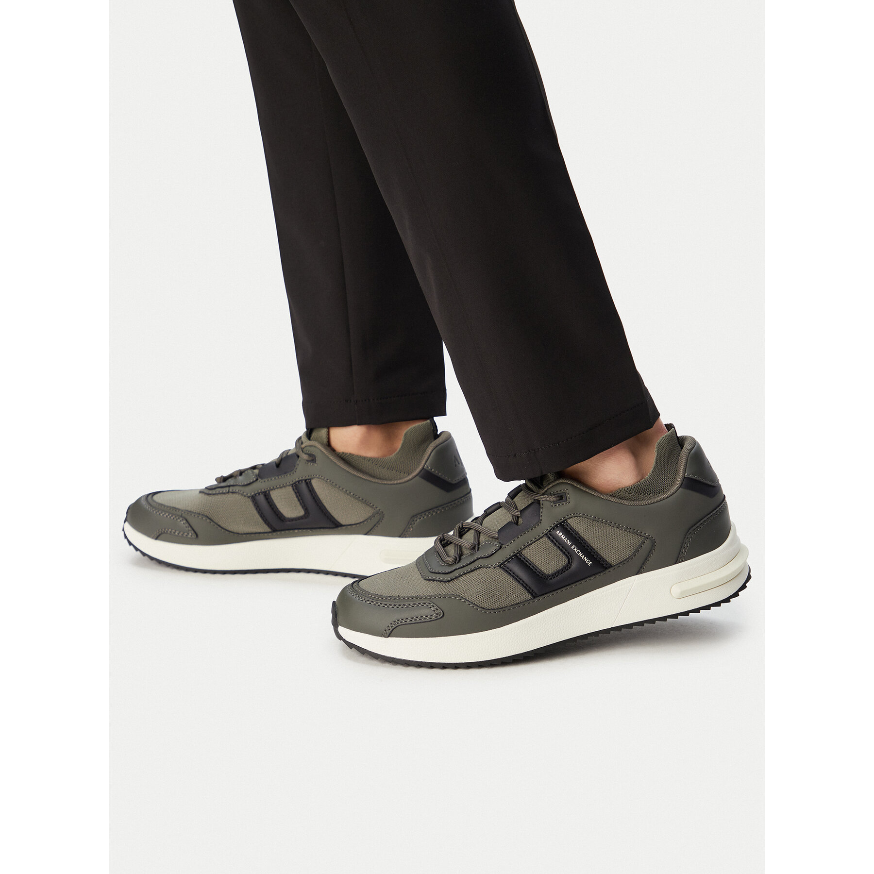 Sneakers Armani Exchange XM001682 AF17359 U8144 Verde