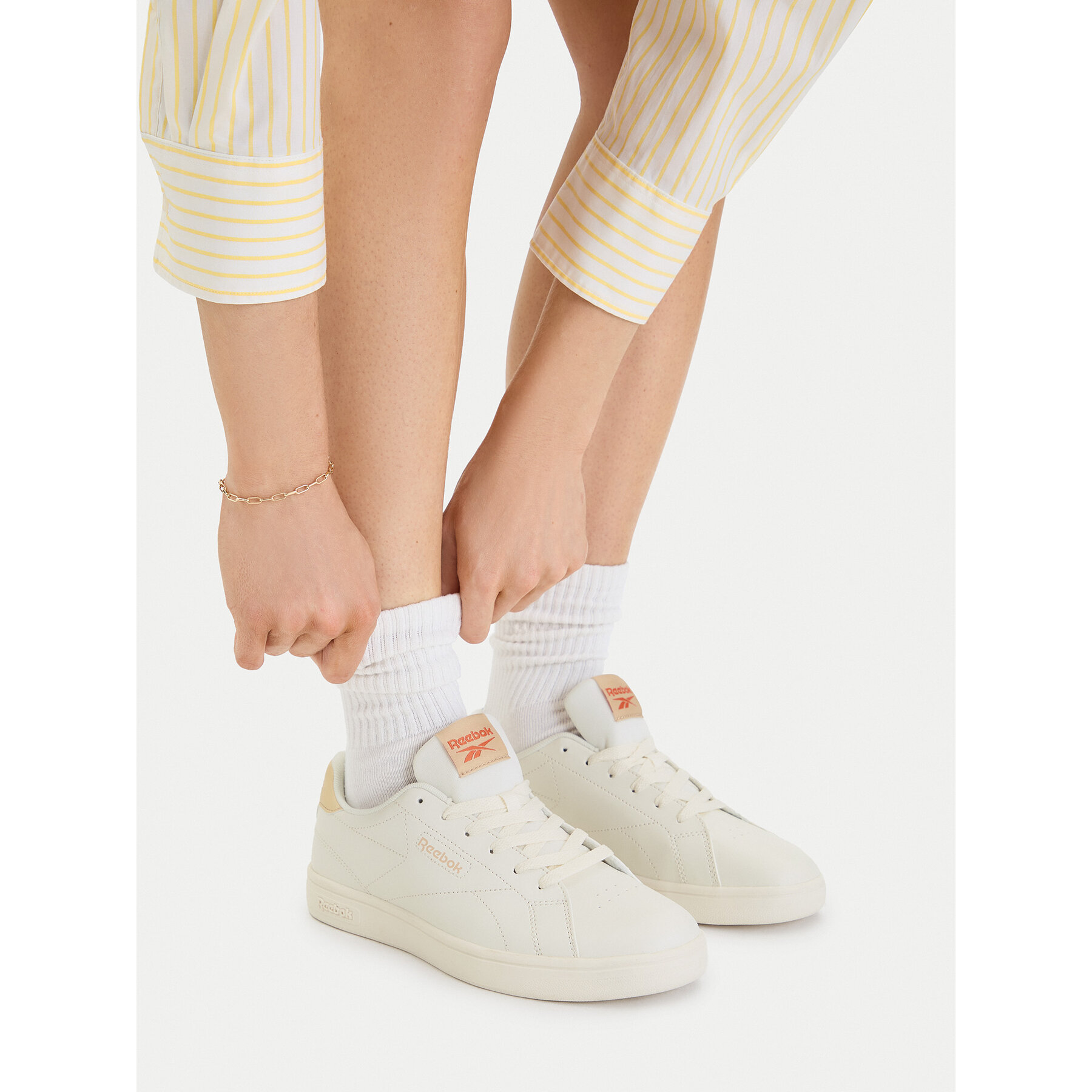 Sneakersy Reebok C-COURT CLEAN 100244980 Écru