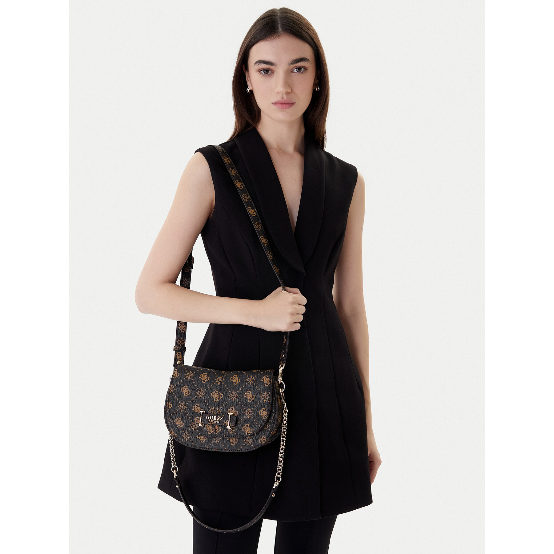 Дамска чанта Guess Carrie Logo HWGP98 98200 Кафяв