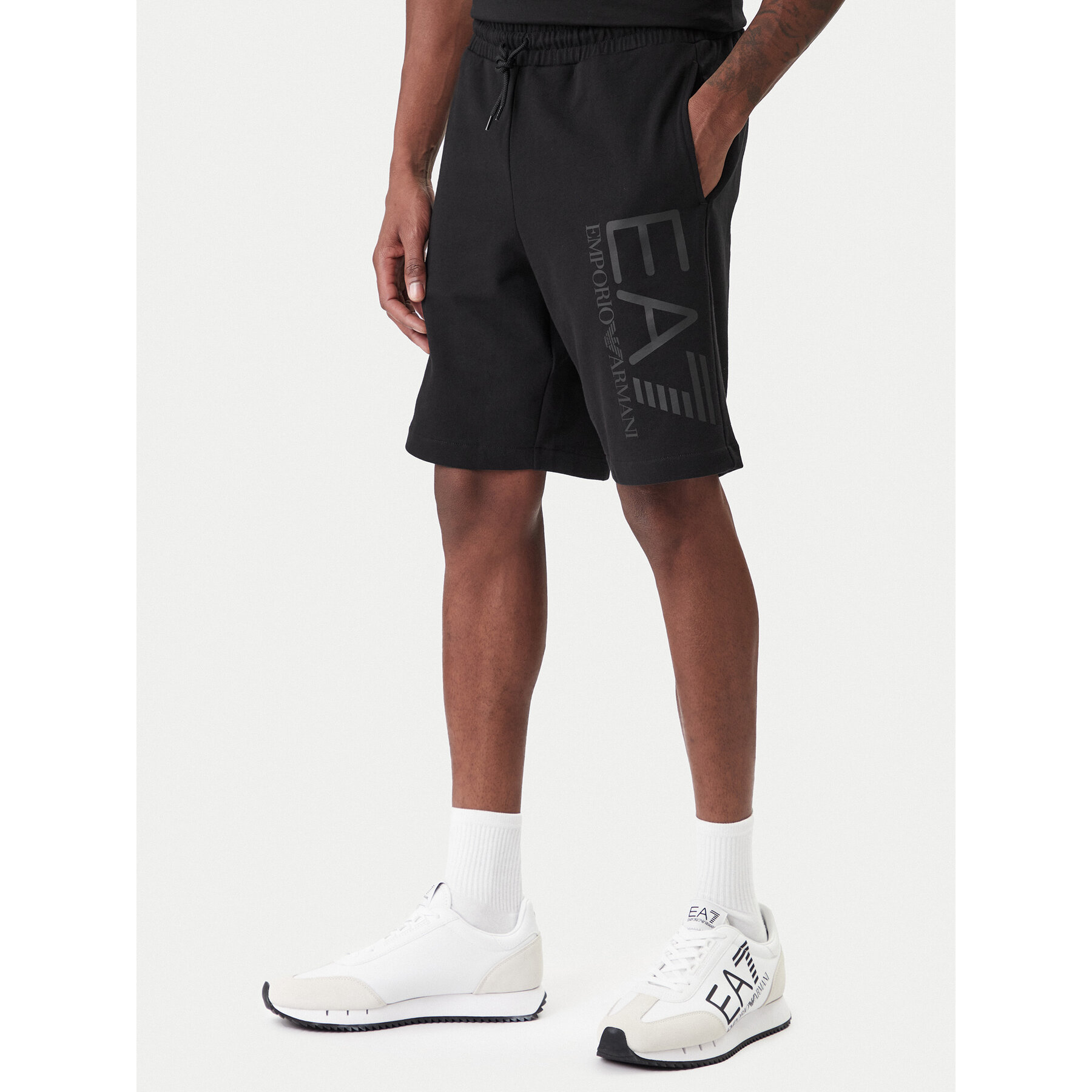 EA7 Emporio Armani Sportshorts 7M001414 AF22266 MC005 Schwarz Regular Fit