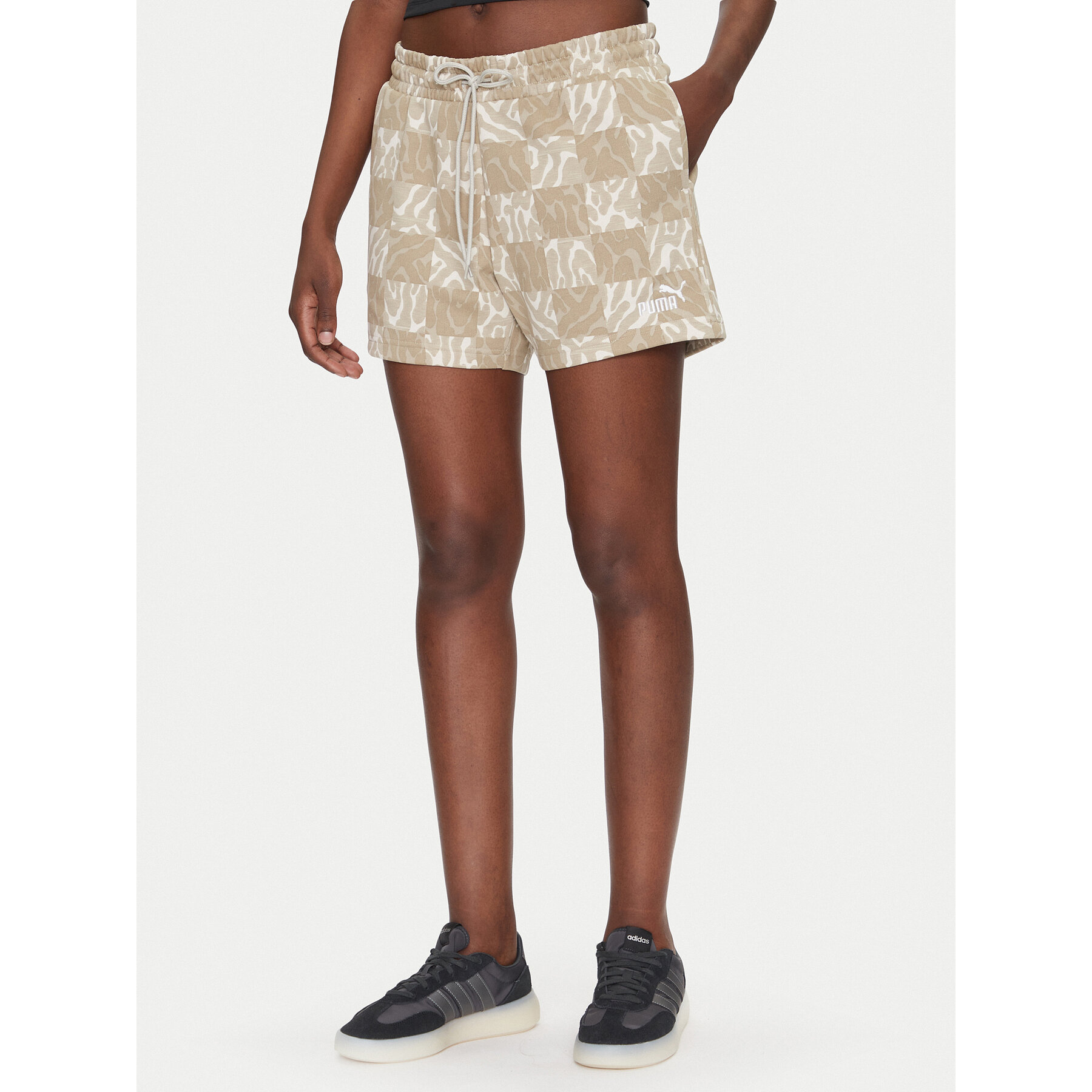 Puma Sportshorts 5" ESS Graphic 685073 Beige Regular Fit