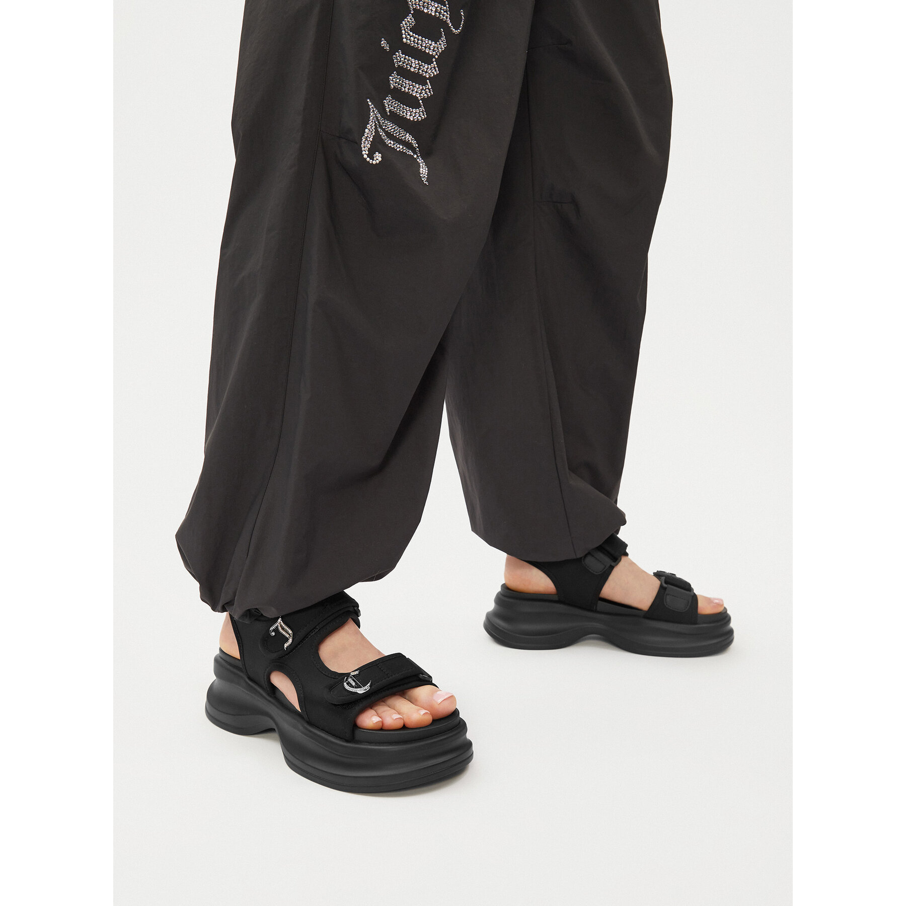 Sandále Juicy Couture WSS21516-01 Čierna