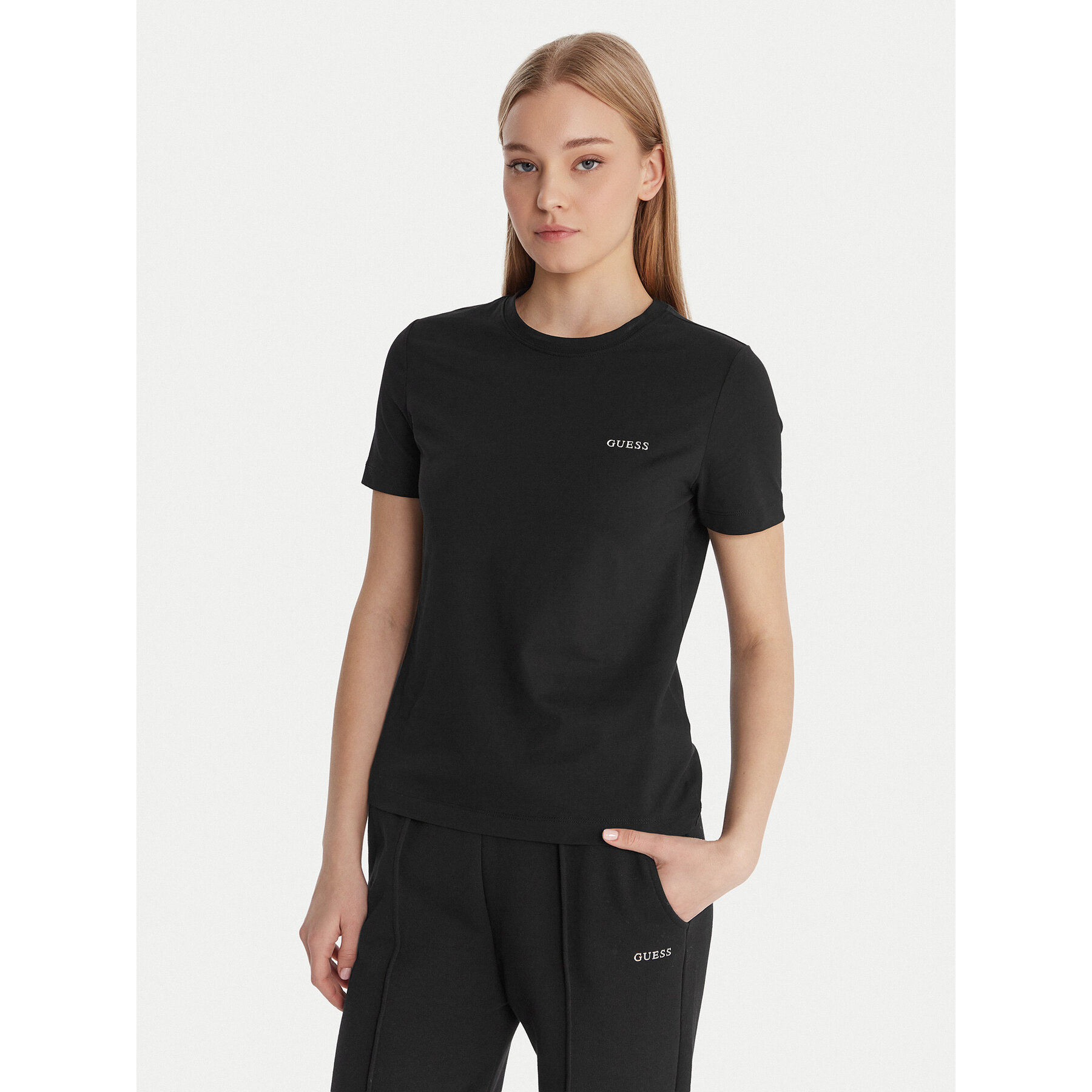 Guess T-Shirt V6RI07 J1314 Schwarz Regular Fit