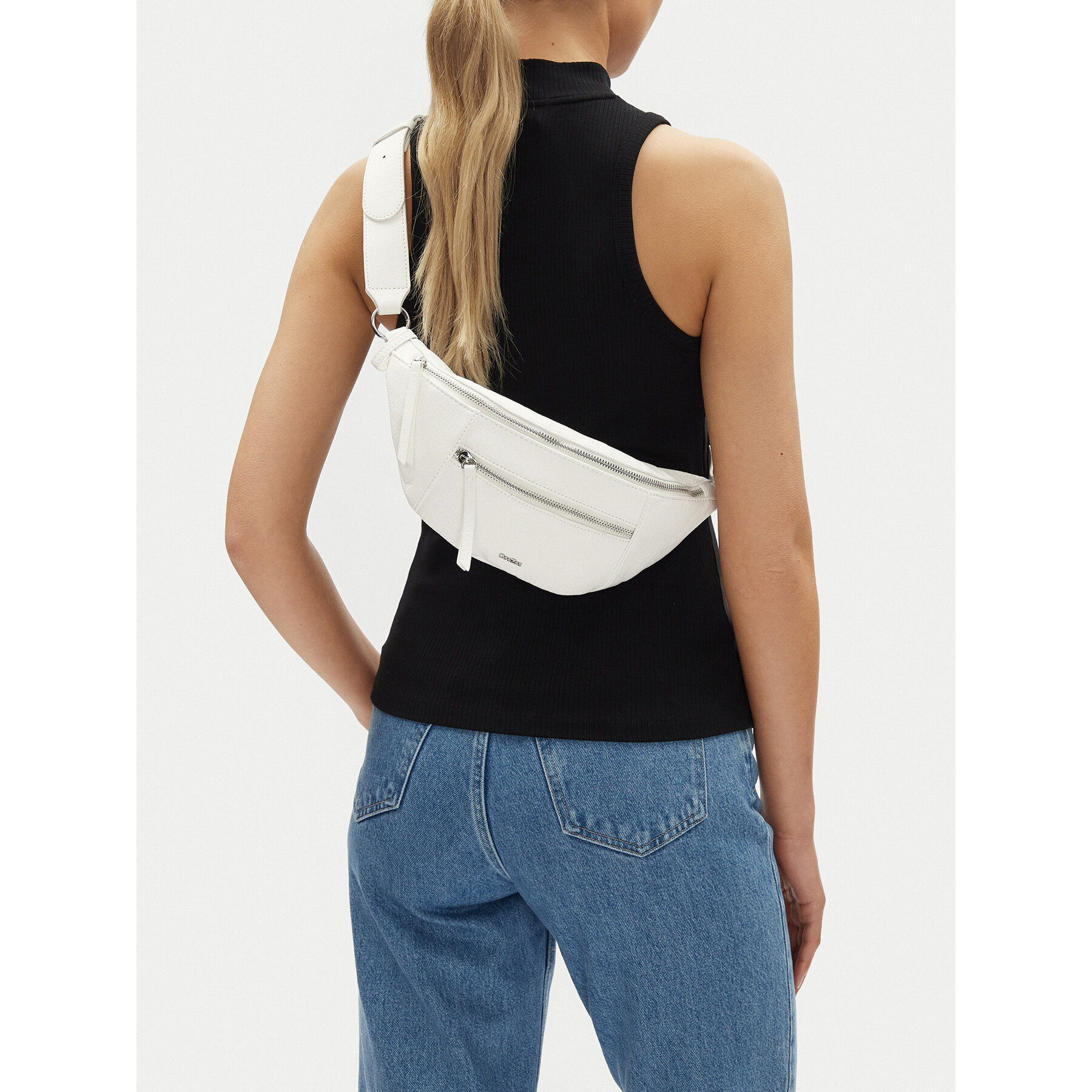 Чанта за кръст﻿ DeeZee DZE-L-001-07 Бял