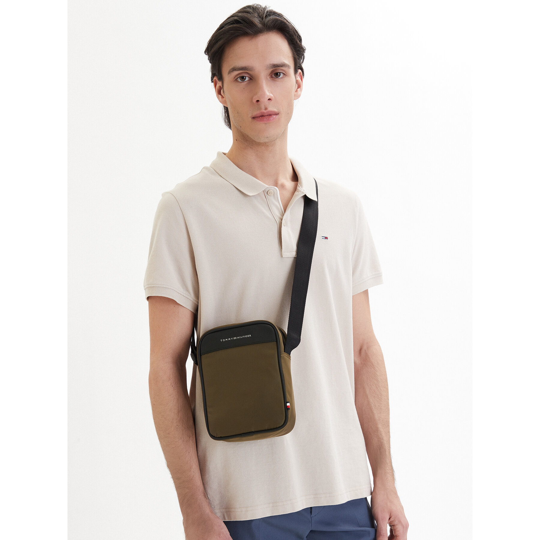 Taška cez rameno Tommy Hilfiger Th Repreve Mini Reporter AM0AM14150 Zelená
