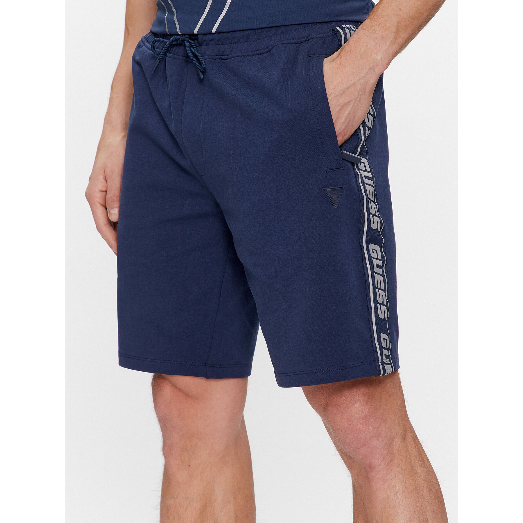 Guess Stoffshorts Arlo Z2YD02 K6ZS1 Dunkelblau Loose Fit