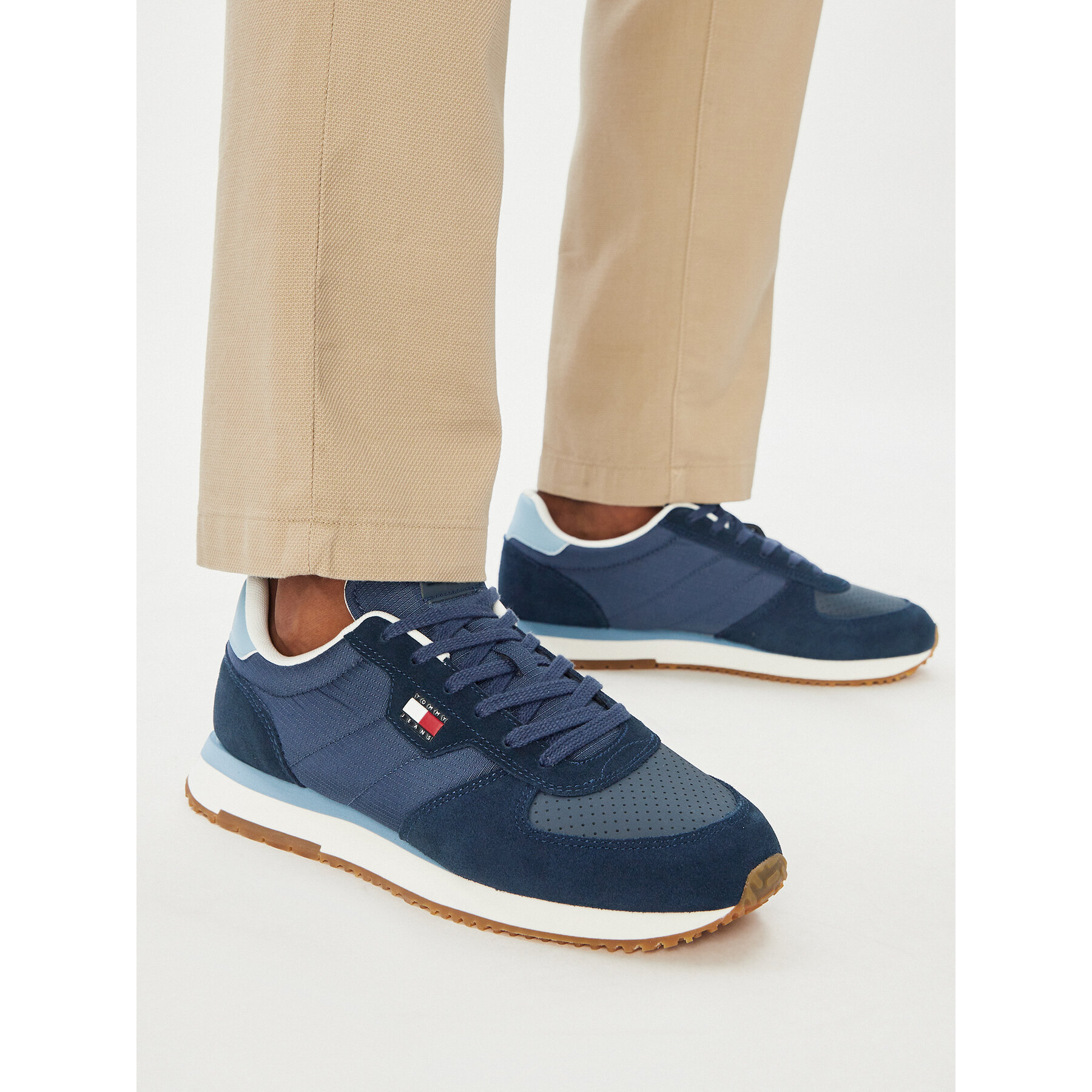 Сникърси Tommy Jeans Tj Runner Flag Mix EM0EM01774 Тъмносин