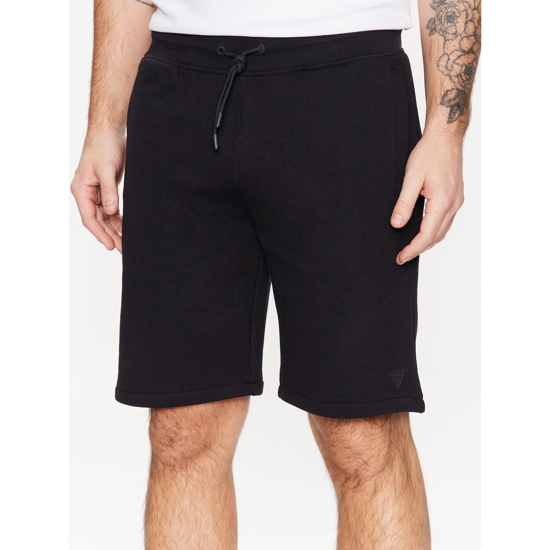 Guess Sportshorts Aldwin Z2YD04 KAIJ1 Schwarz Slim Fit