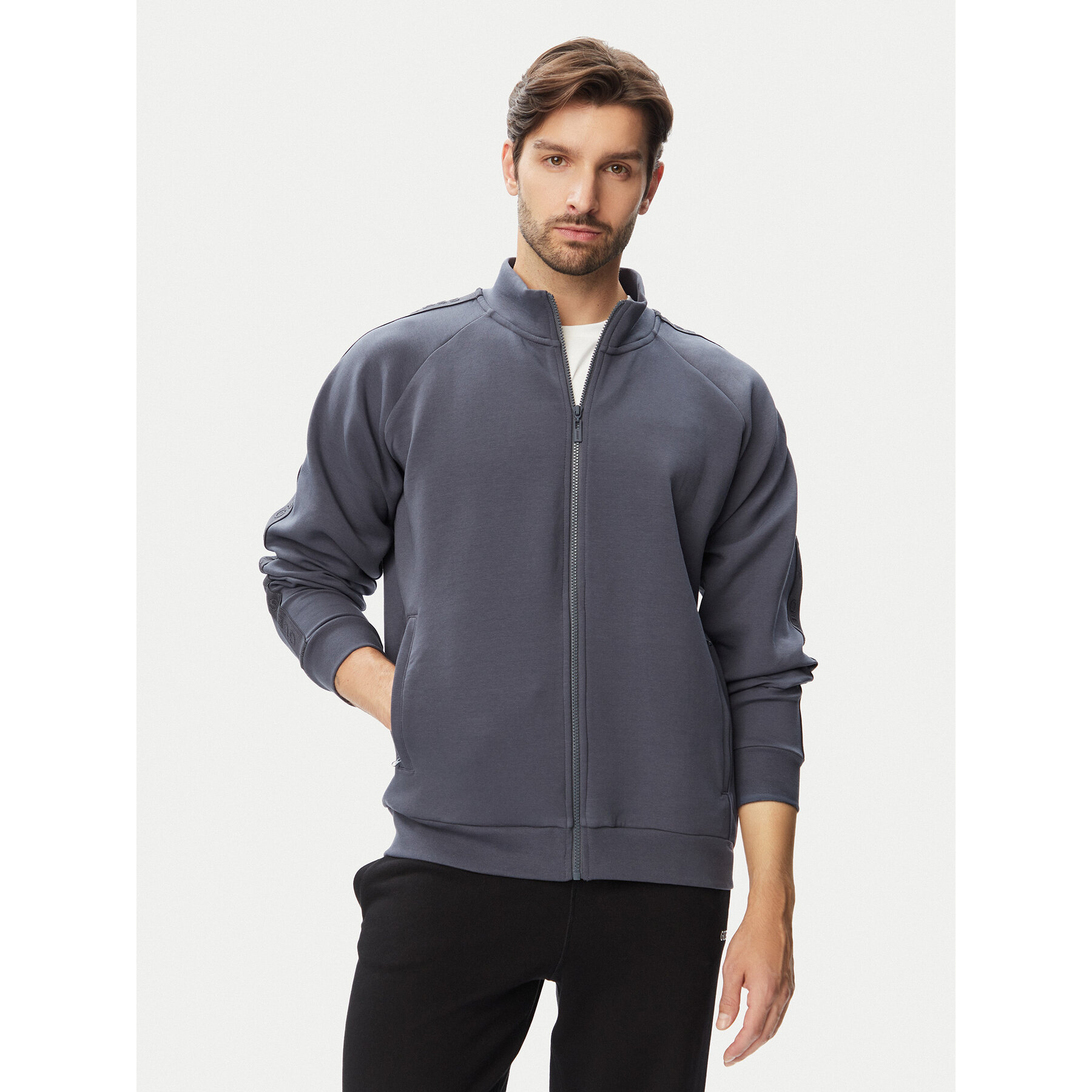 Guess Sweatshirt Z6YQ18 K4964 Dunkelblau Regular Fit
