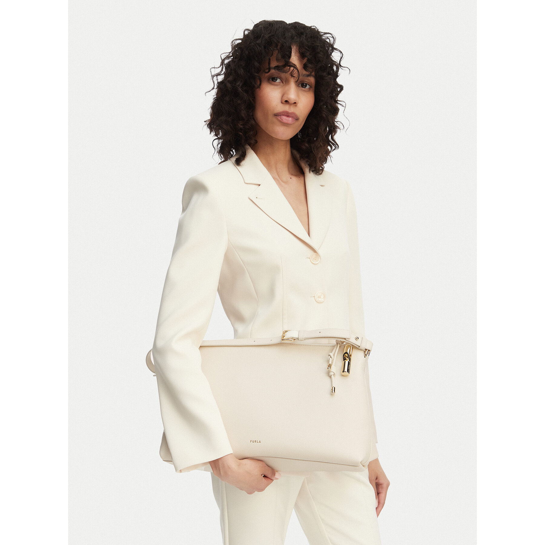 Ročna torba Furla Debby M WB02006 BX3353 CN PNN00 Bela