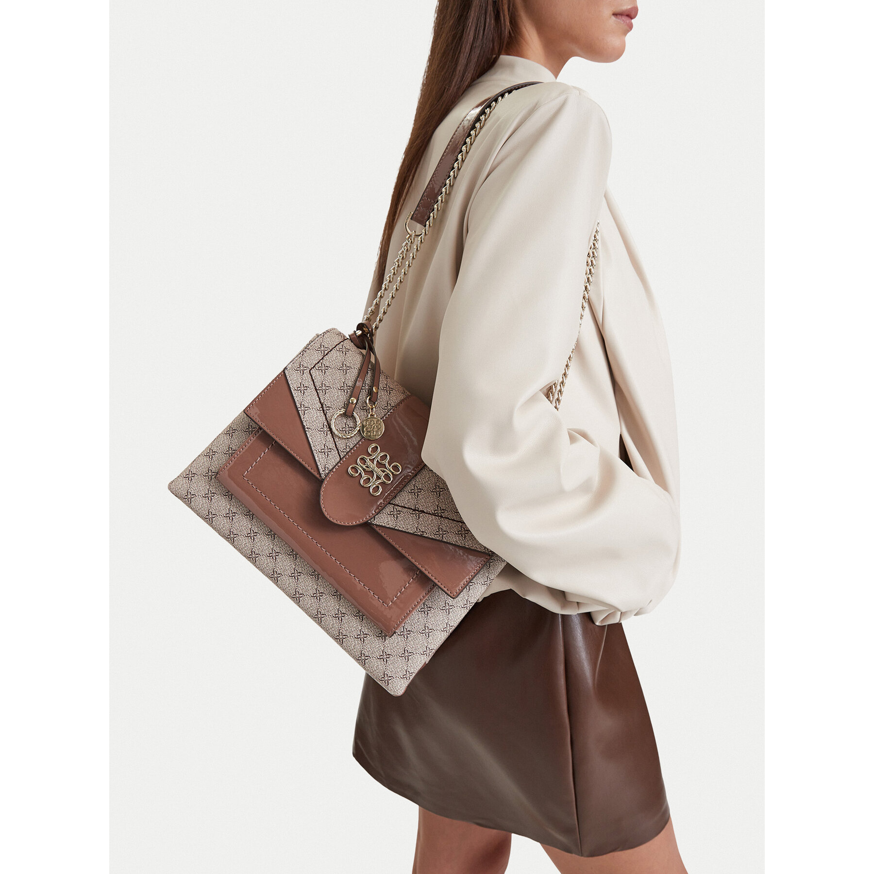 Дамска чанта Nine West EO-MINIMAL CHIC-TK26009 Бежов