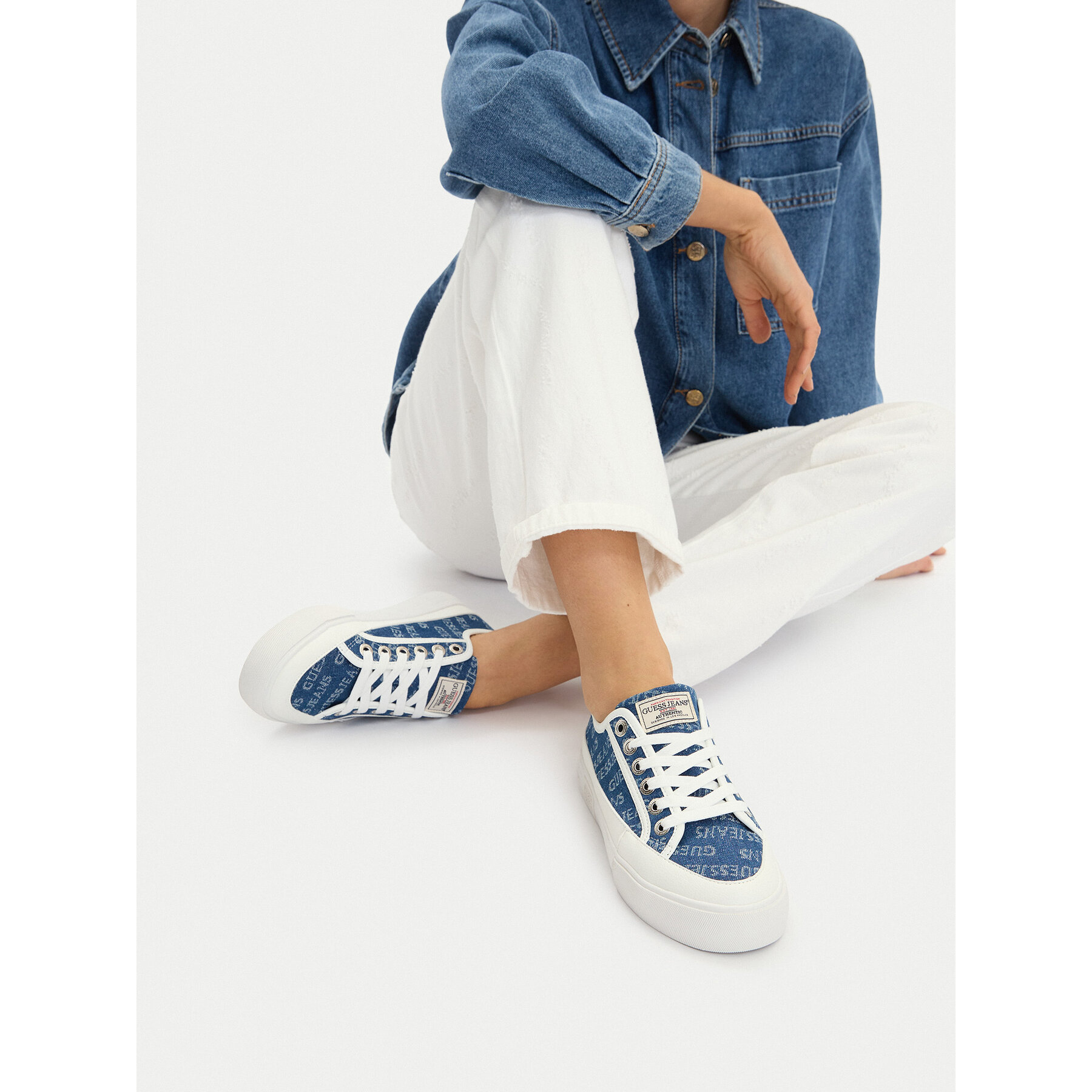 Tenisky Guess Jeans CWBEO-GJ13456 Modrá
