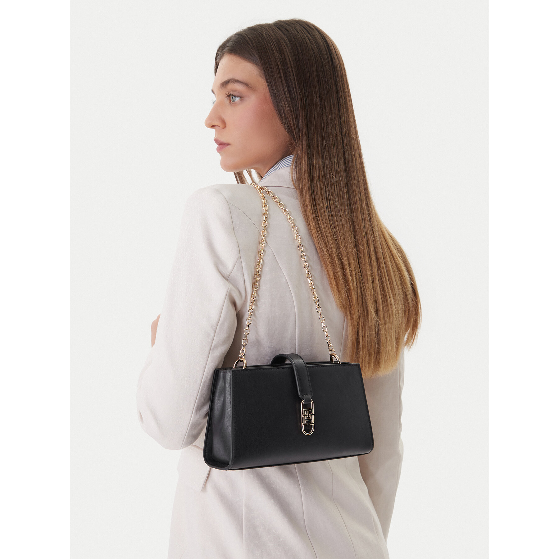 Geantă Tommy Hilfiger Th Libre Chain Crossover AW0AW18614 Negru