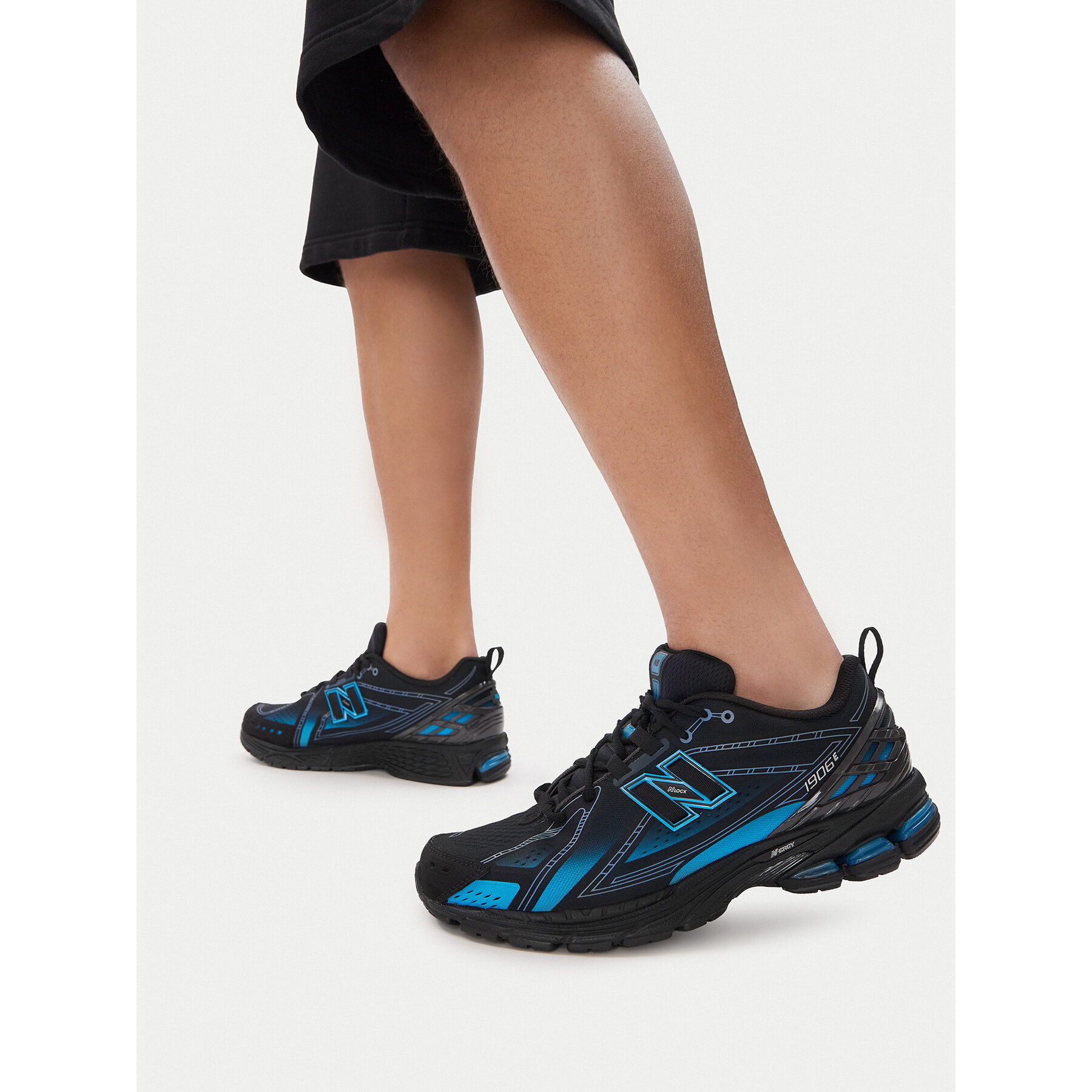 New Balance Sneakers U19064Z7 Schwarz
