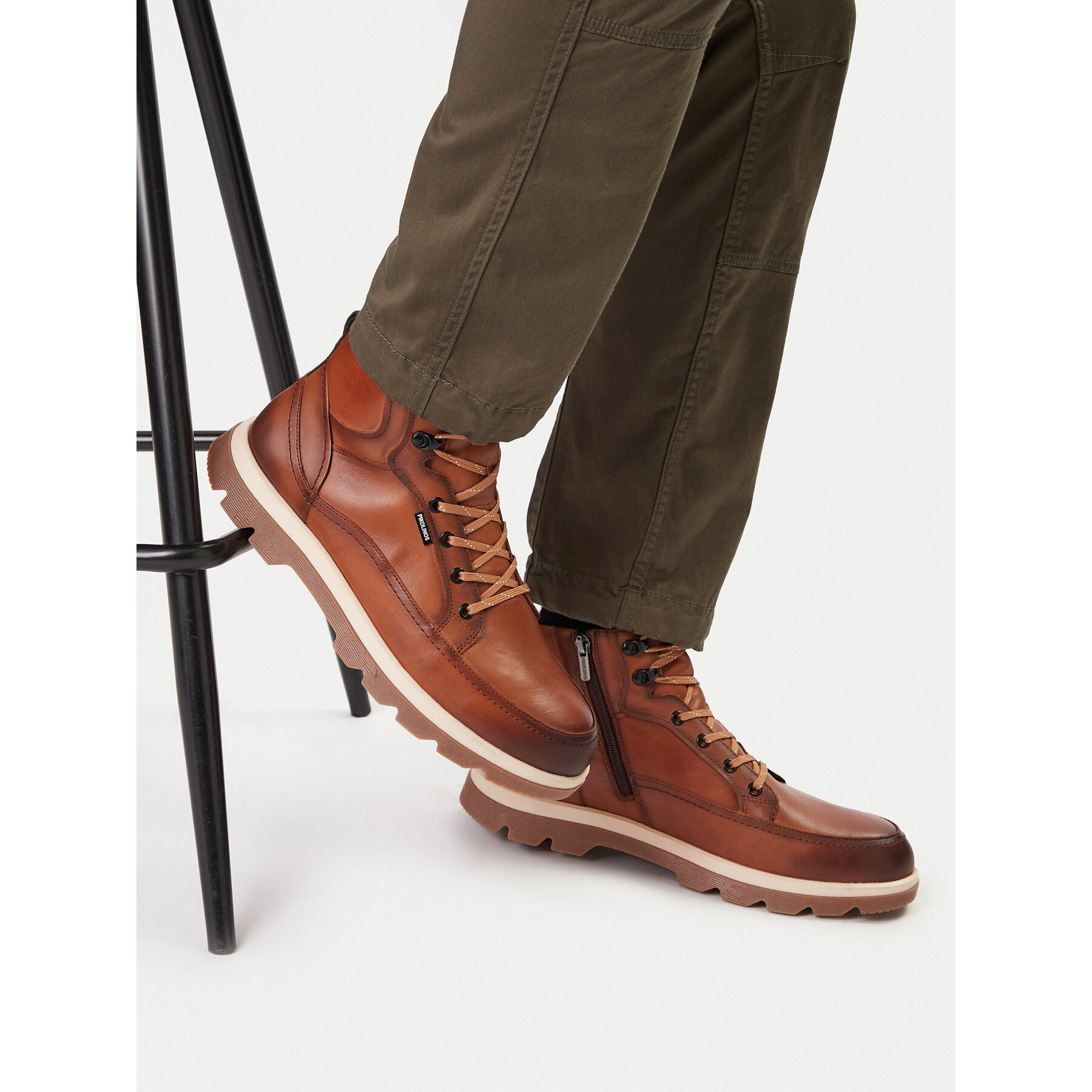 Ghete Pikolinos M3M-8107 Maro