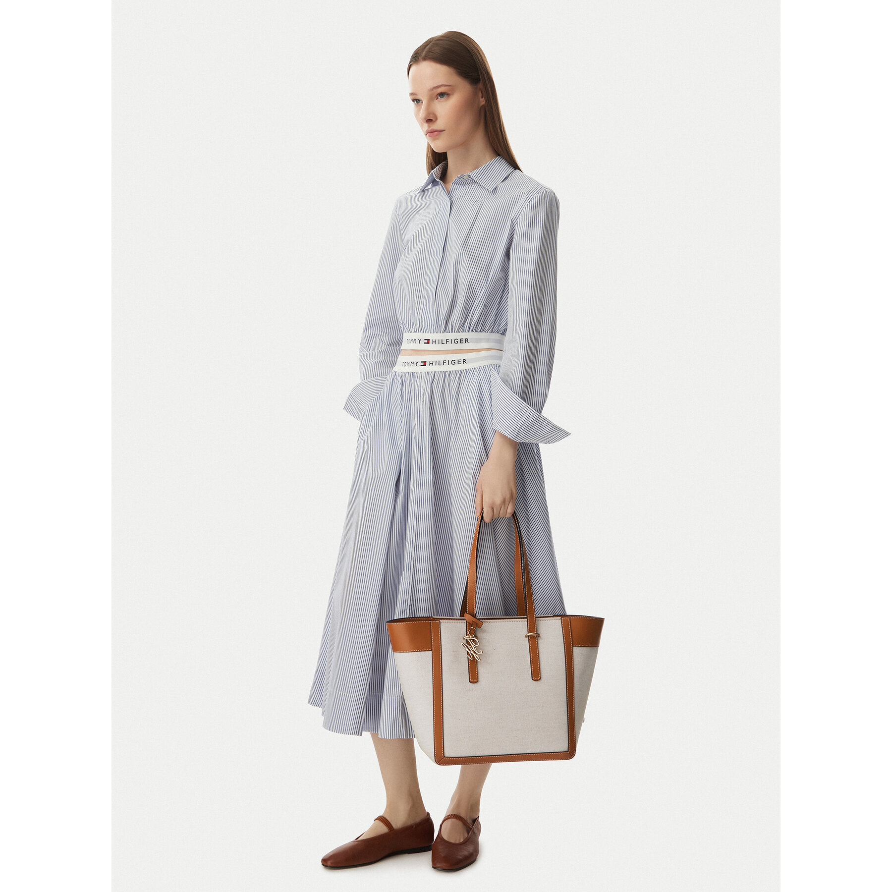 Дамска чанта Tommy Hilfiger Th Script Tote Canvas AW0AW18829 Кремав