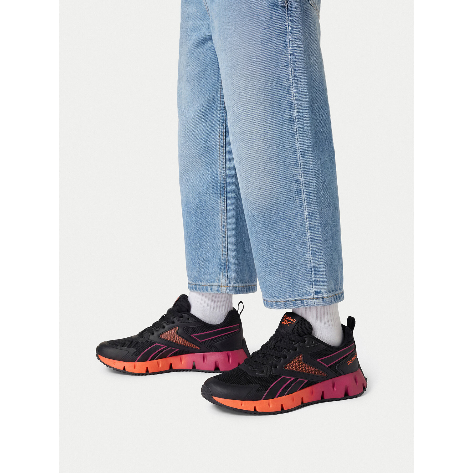 Sneakersy Reebok CEO-ZIG VECTOR AR30153GBPO Čierna