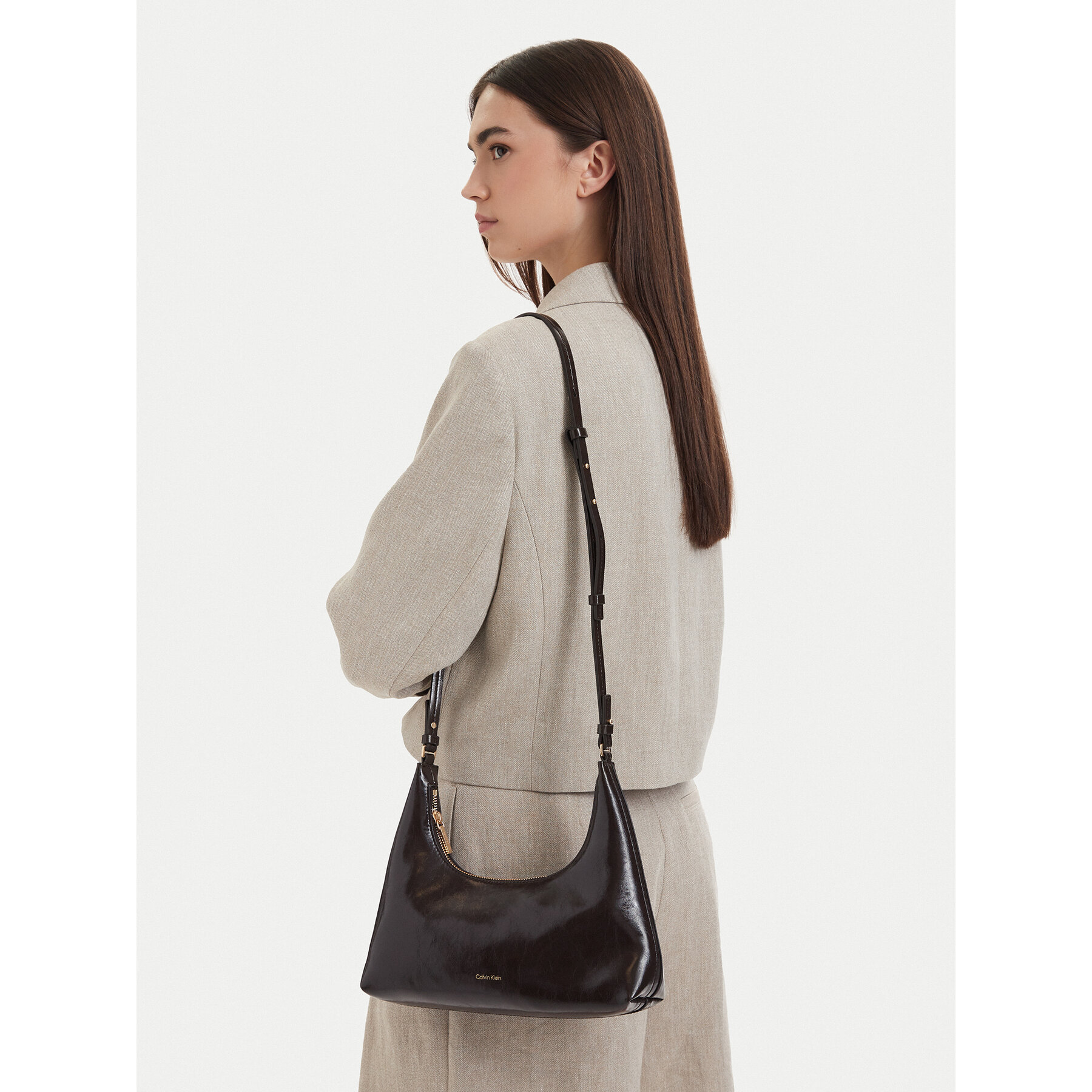 Torbica Calvin Klein Foil Logo Glossy Conv Shoulder B LV04F3737G Smeđa