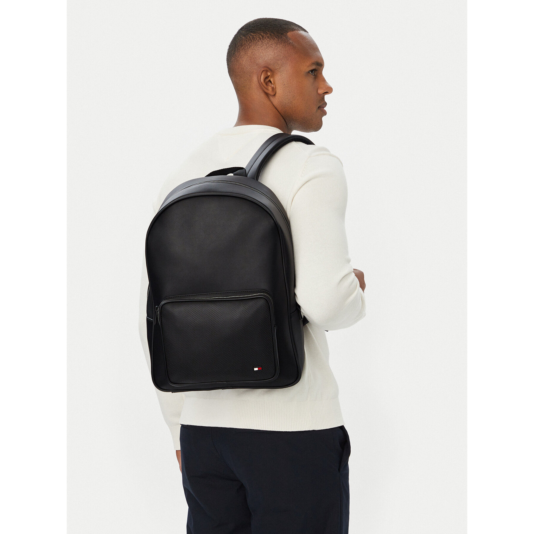 Ruksak Tommy Hilfiger Th Foundation Backpack AM0AM14685 Čierna