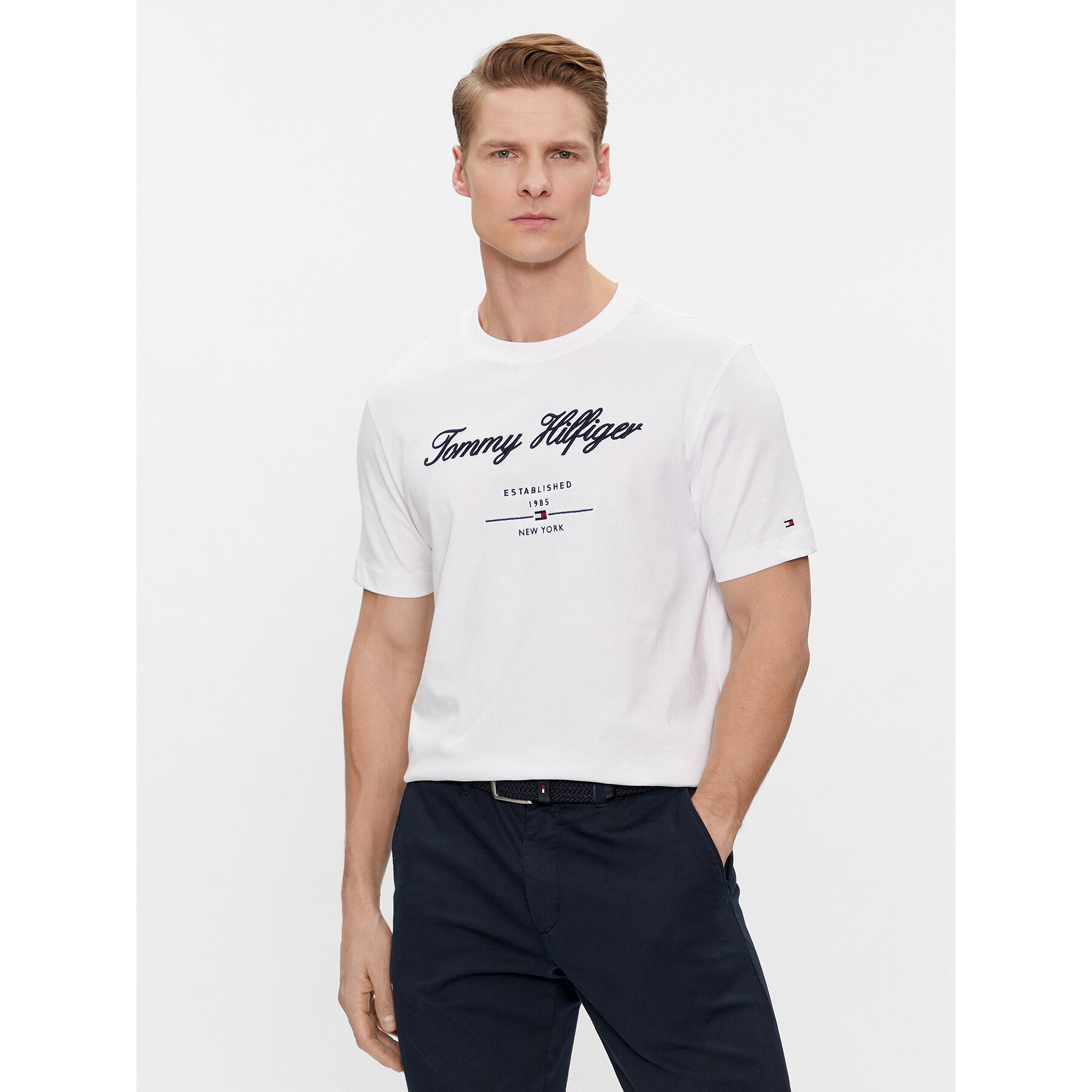 Tommy Hilfiger Póló Script Logo Tee MW0MW33691 Fehér Regular Fit