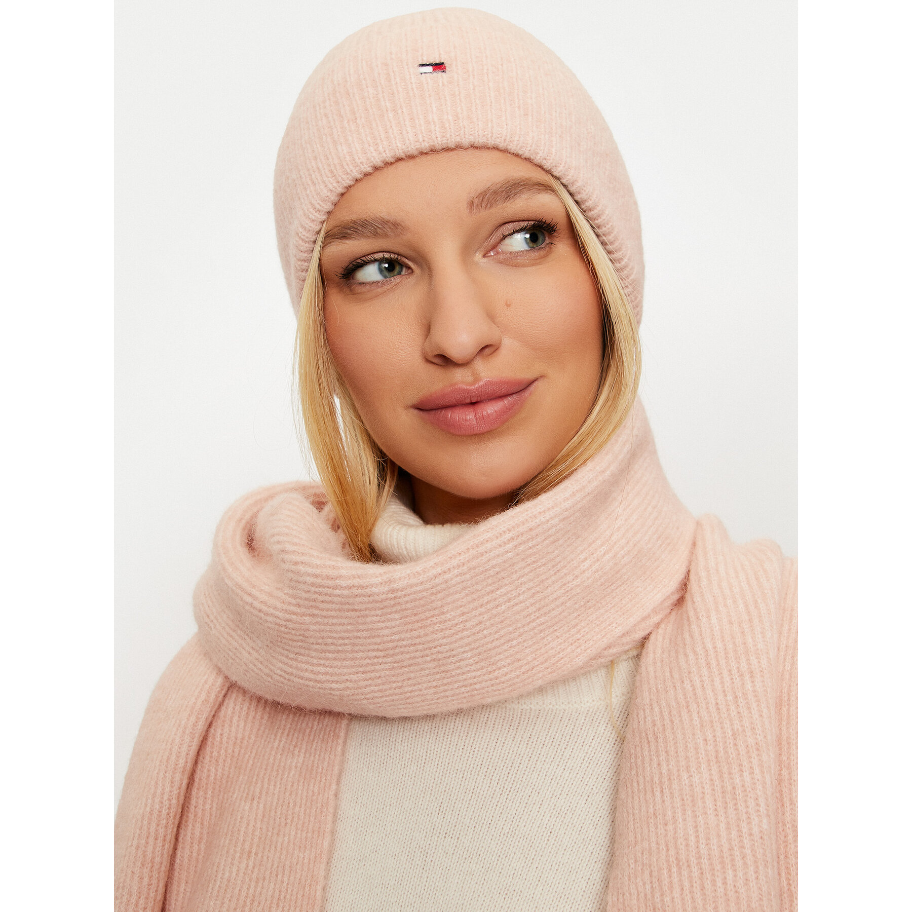 Gorro y bufanda Tommy Hilfiger AW0AW17124 Rosa