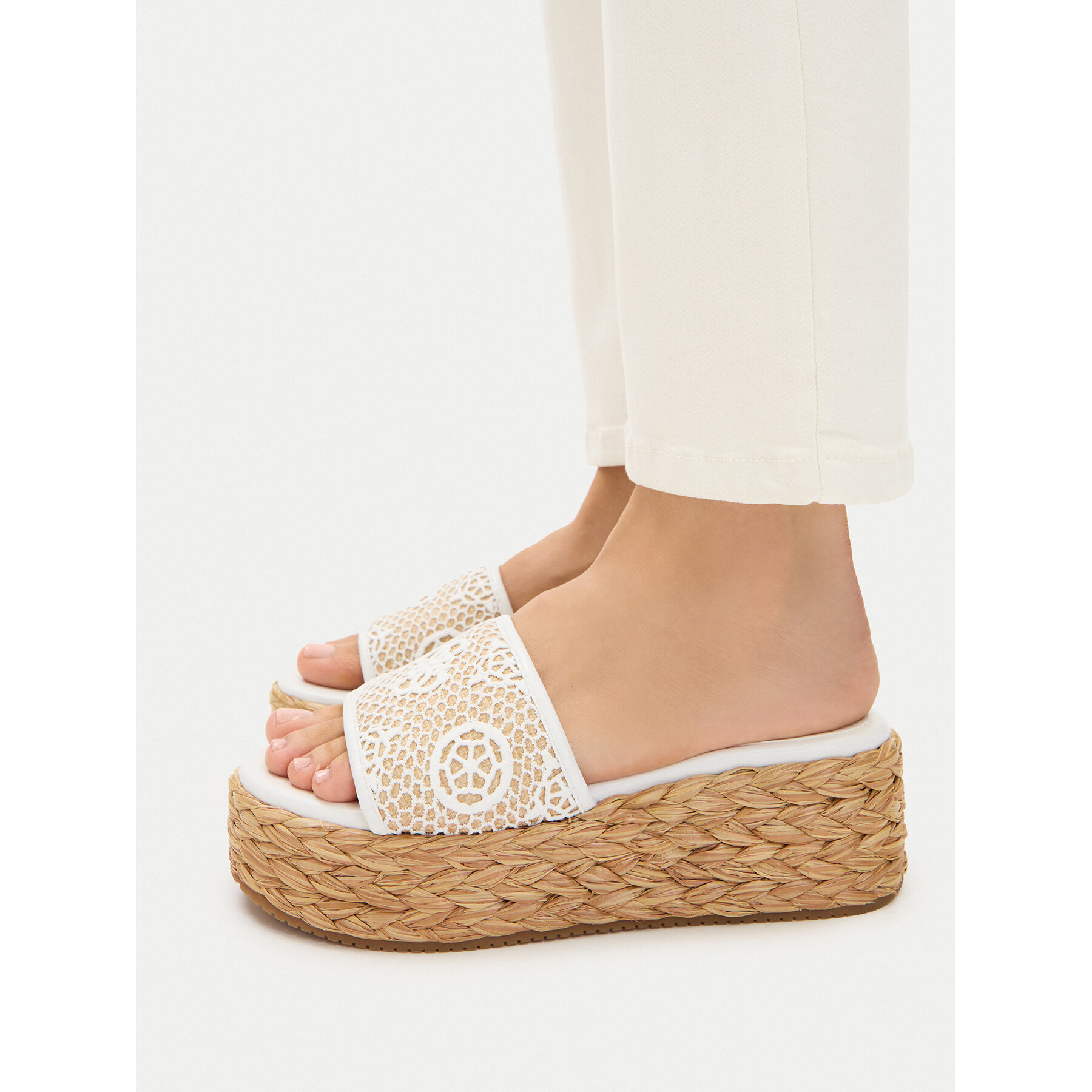 Espadrile Guess FLJBIA FAL04 Bijela