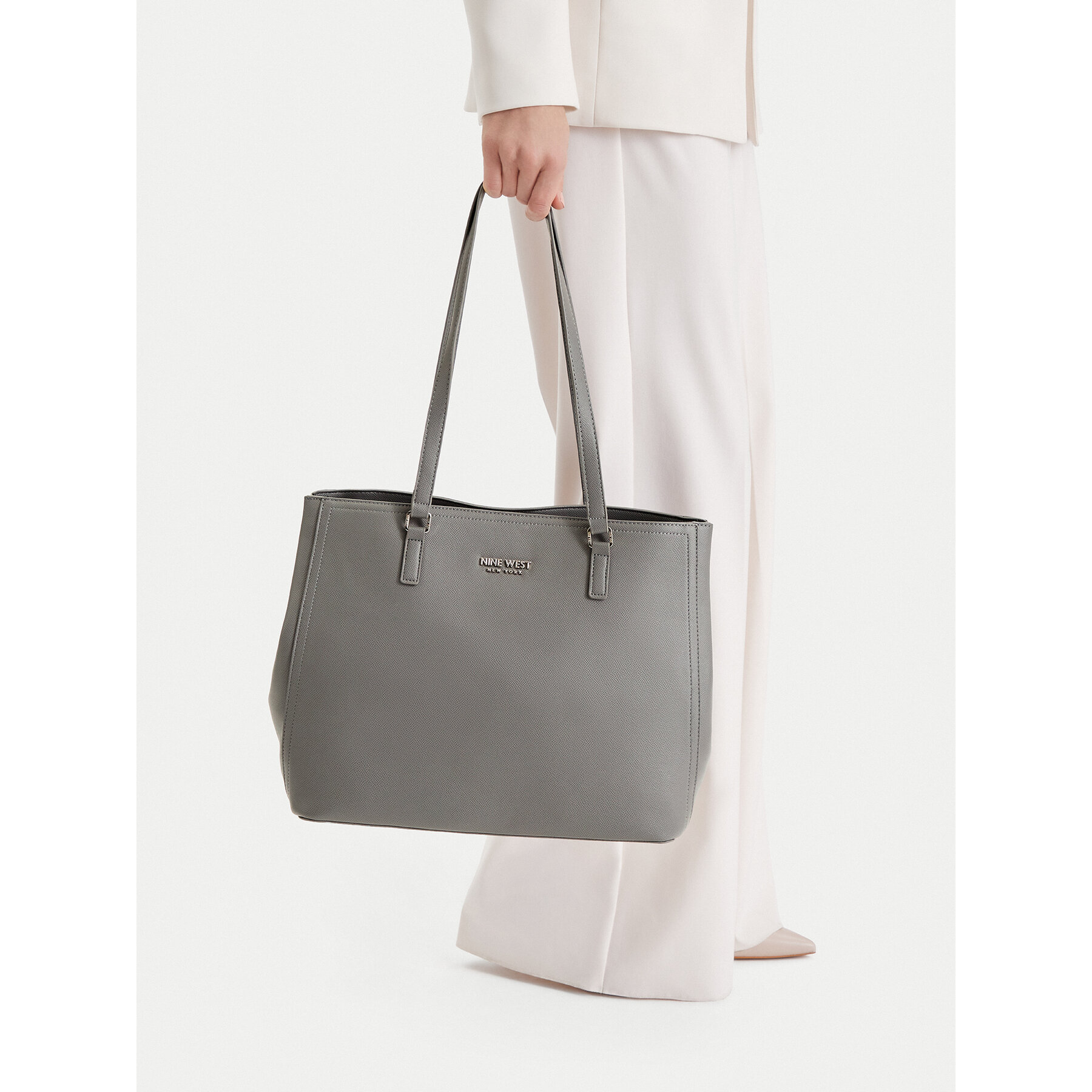 Дамска чанта Nine West EO-PASSIONFLOWER CLOSE-LH22255 Сив
