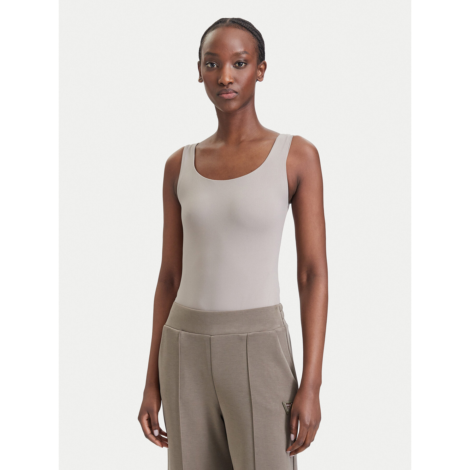 Guess Body V6YP17 K4709 Dunkelbeige Slim Fit