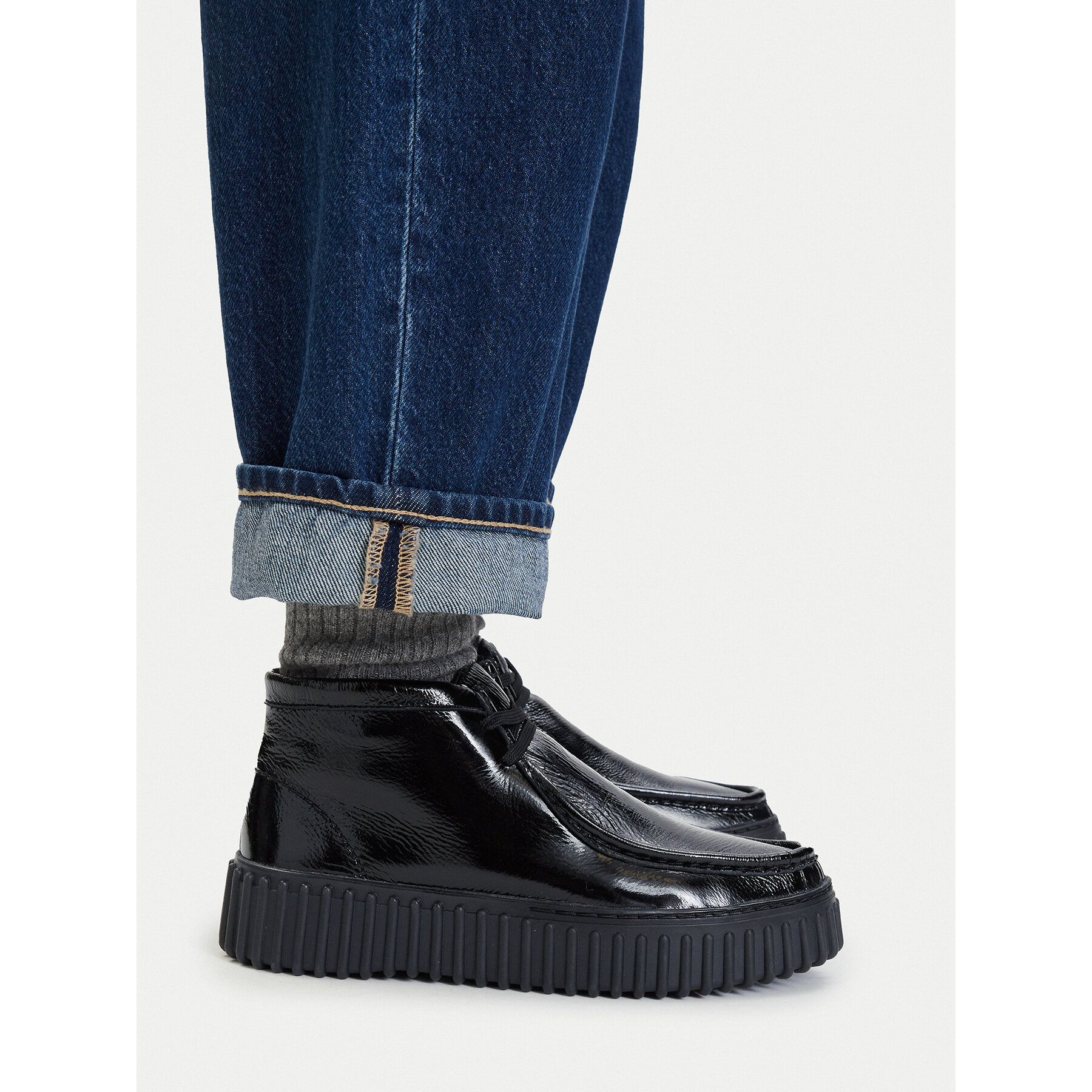 Ghete Clarks Torhill Moss 26329425 Negru