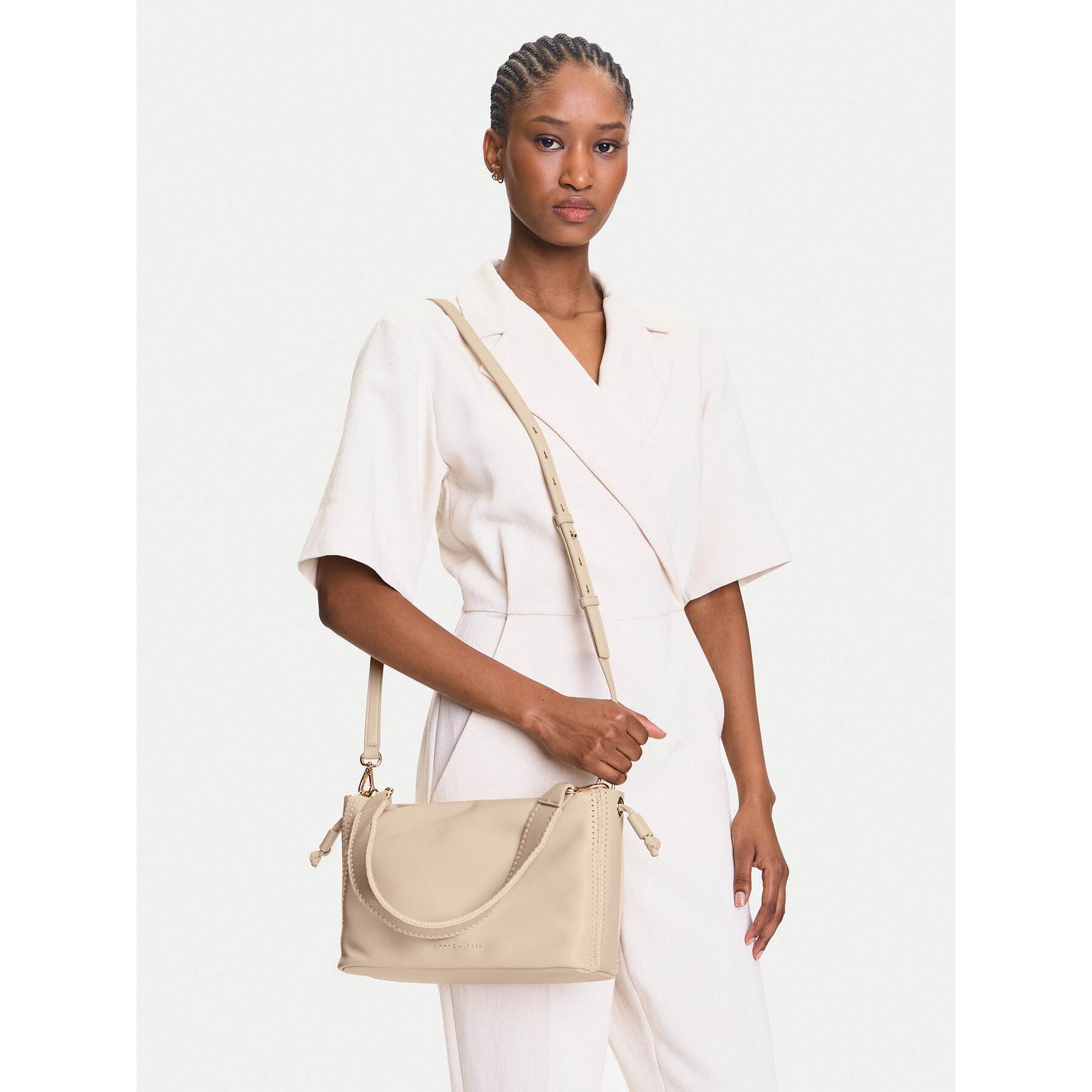 Τσάντα Tommy Hilfiger Th Soft Summer Mini Bucket AW0AW17541 Κρεμ